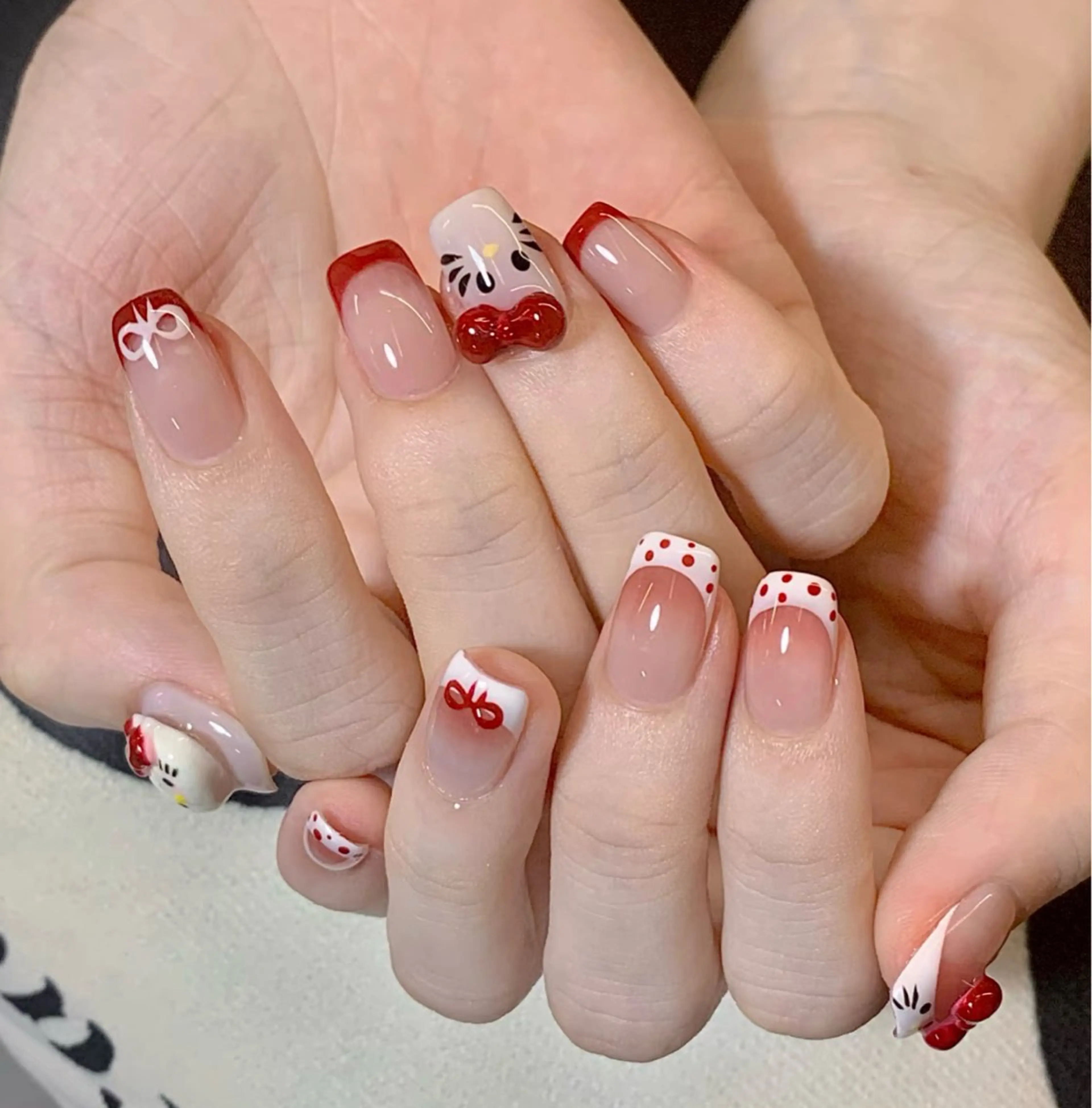 ネイル アートネイル オーロラネイル チークネイル フレンチネイル ガラスフレンチ 🎀🎀YooLi Nail Salonのネイルデザイン