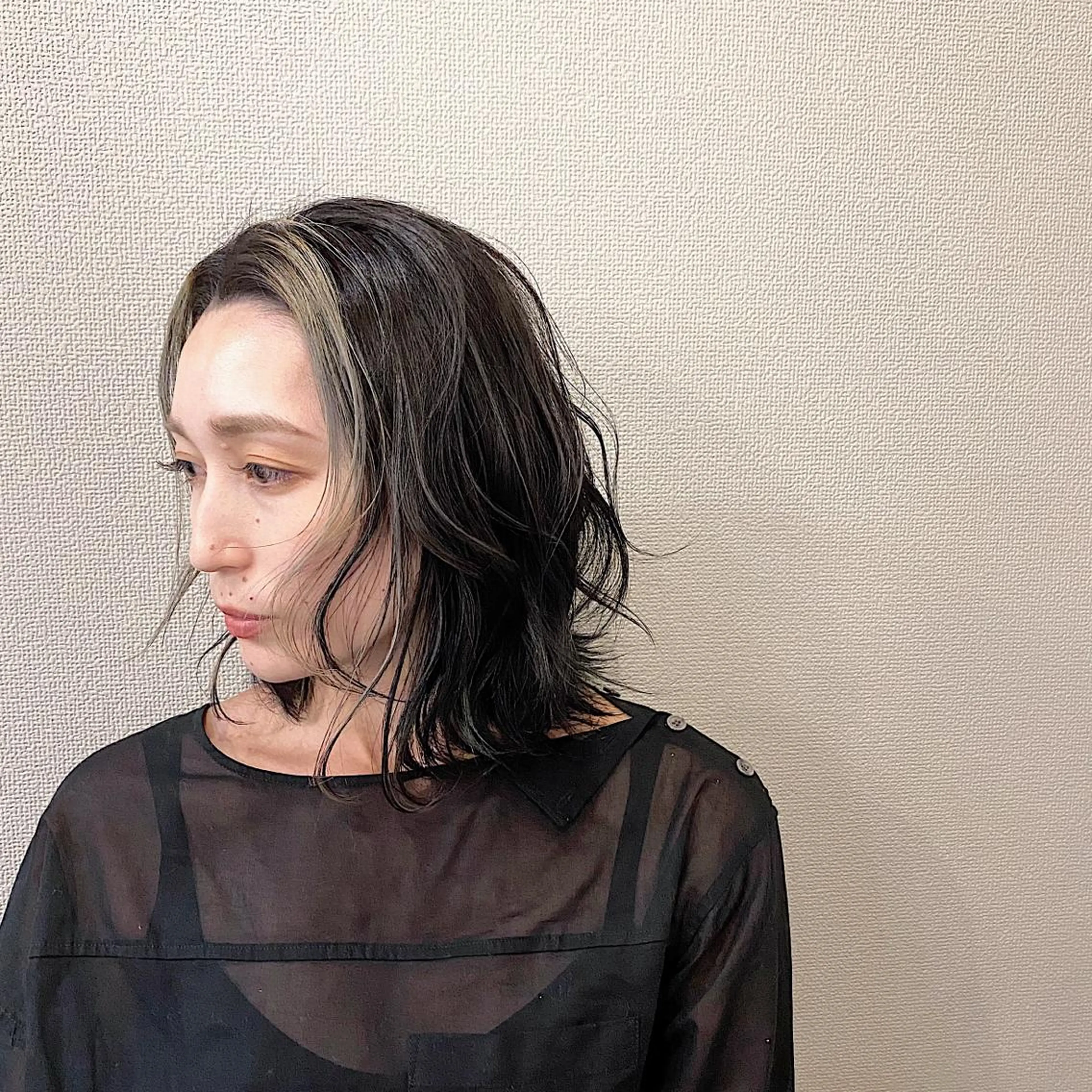 ミディアム カラー ミストバング デザインカラー  フェイスフレーミング カット ヘアカラー トリートメント 山口 浩之のヘアスタイル