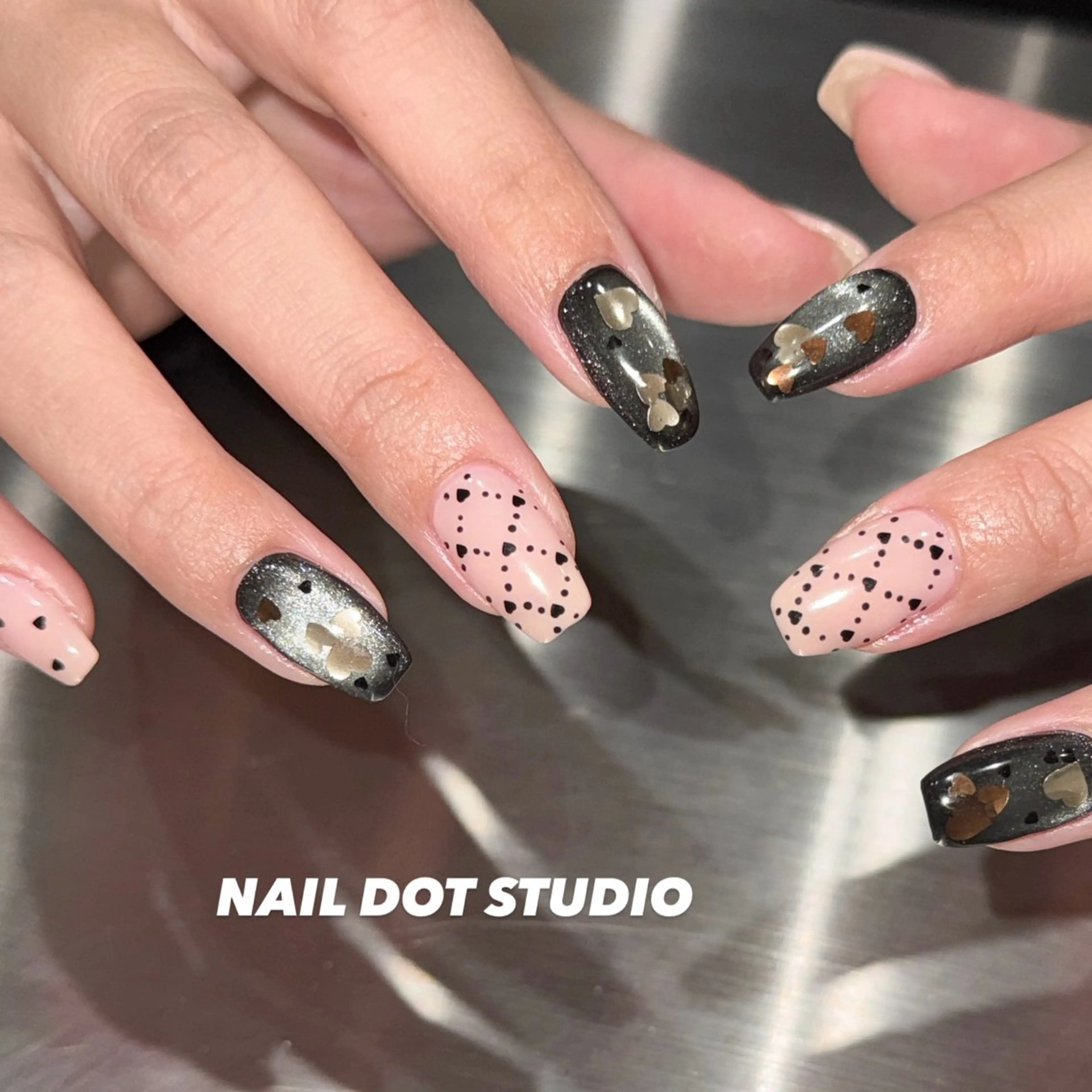 ネイル ハンドネイル NAILDOTSTU DIO SEINAのネイルデザイン