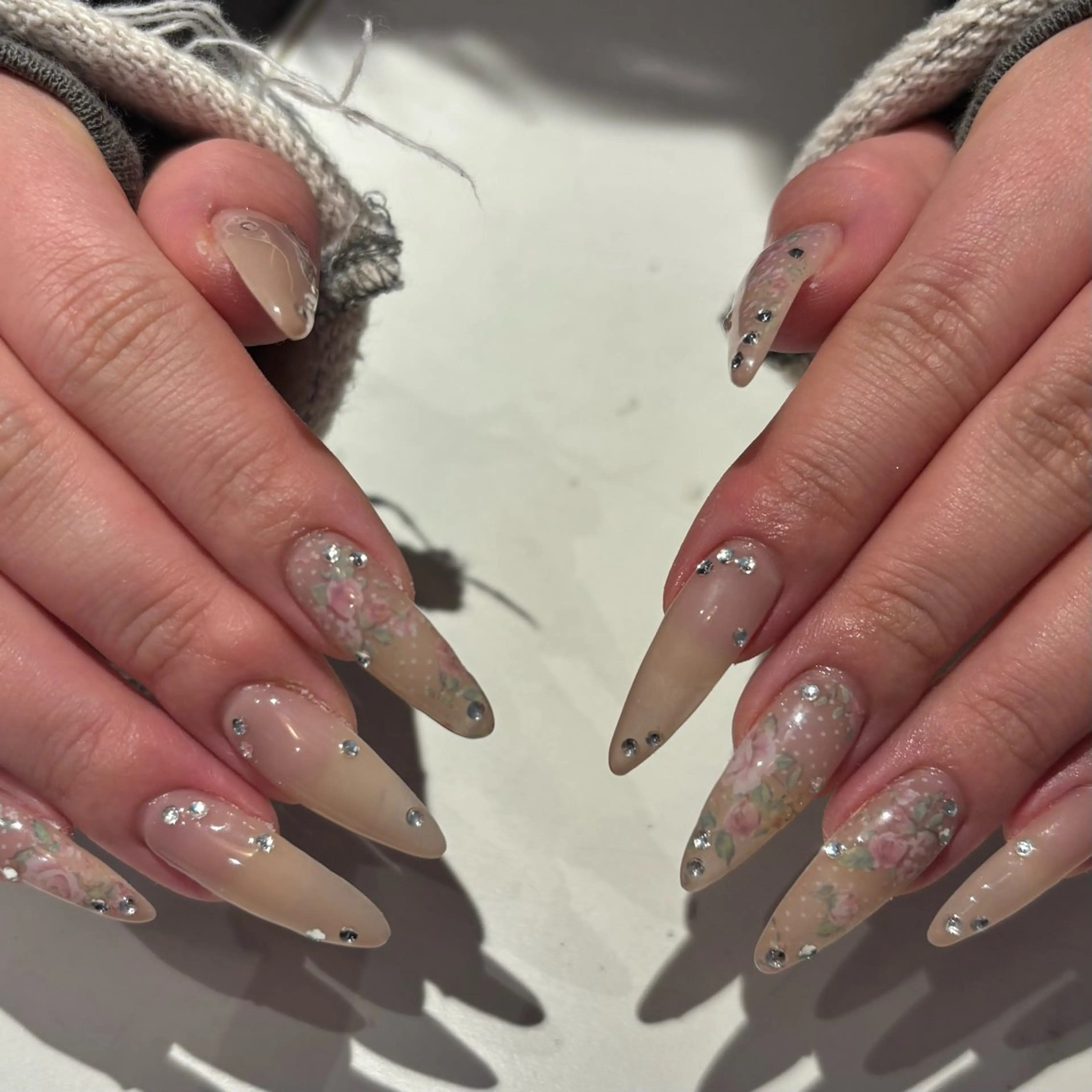 ネイル ハンドネイル 石川 萌香のネイルデザイン