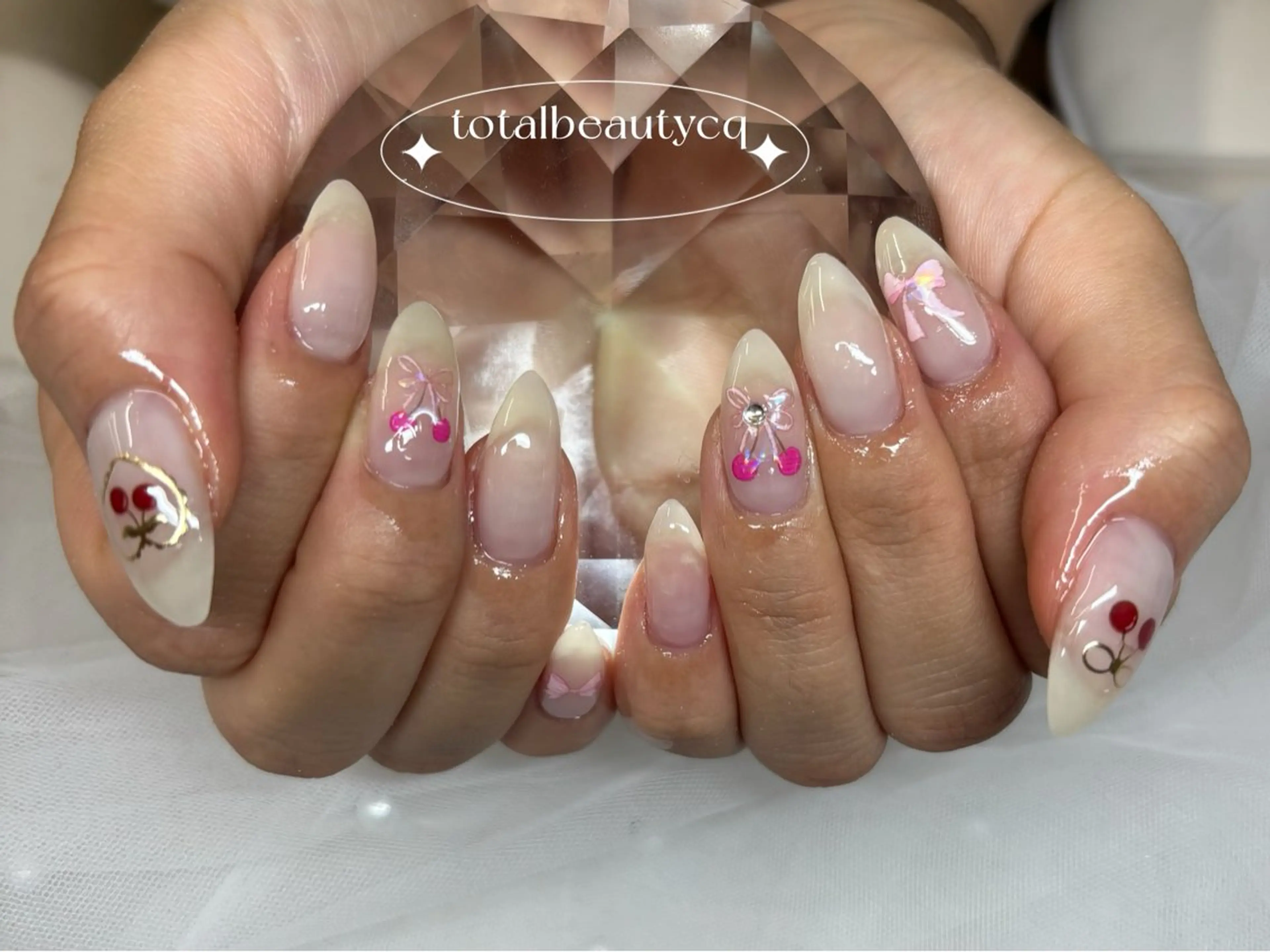 ネイル ハンドネイル トータルビューティー CQのネイルデザイン