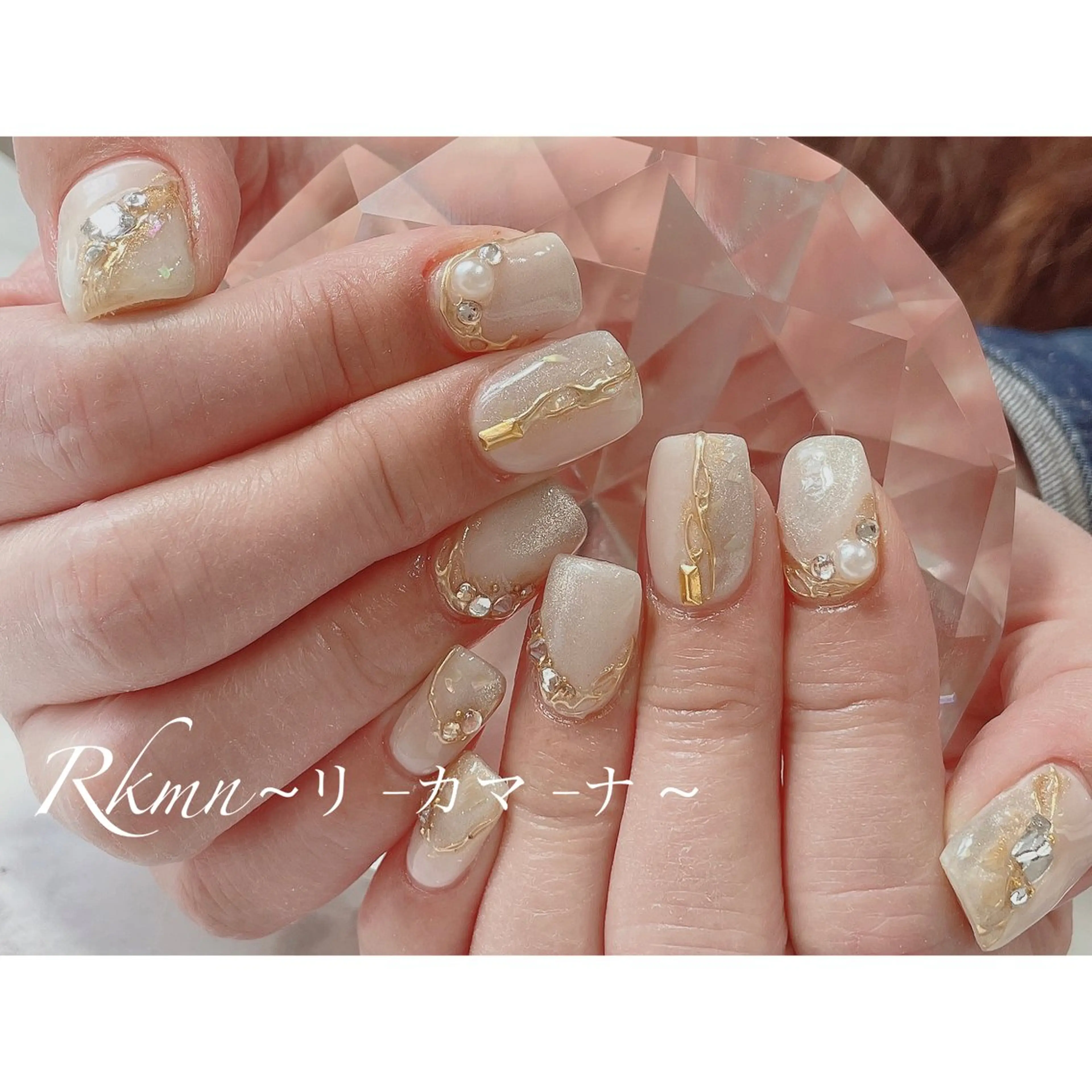 ネイル アートネイル ミラーネイル ニュアンスネイル 春ネイル ホワイト ハンドネイル フットネイル ハンドケア Rkmn ~リ-カマ-ナ~のネイルデザイン