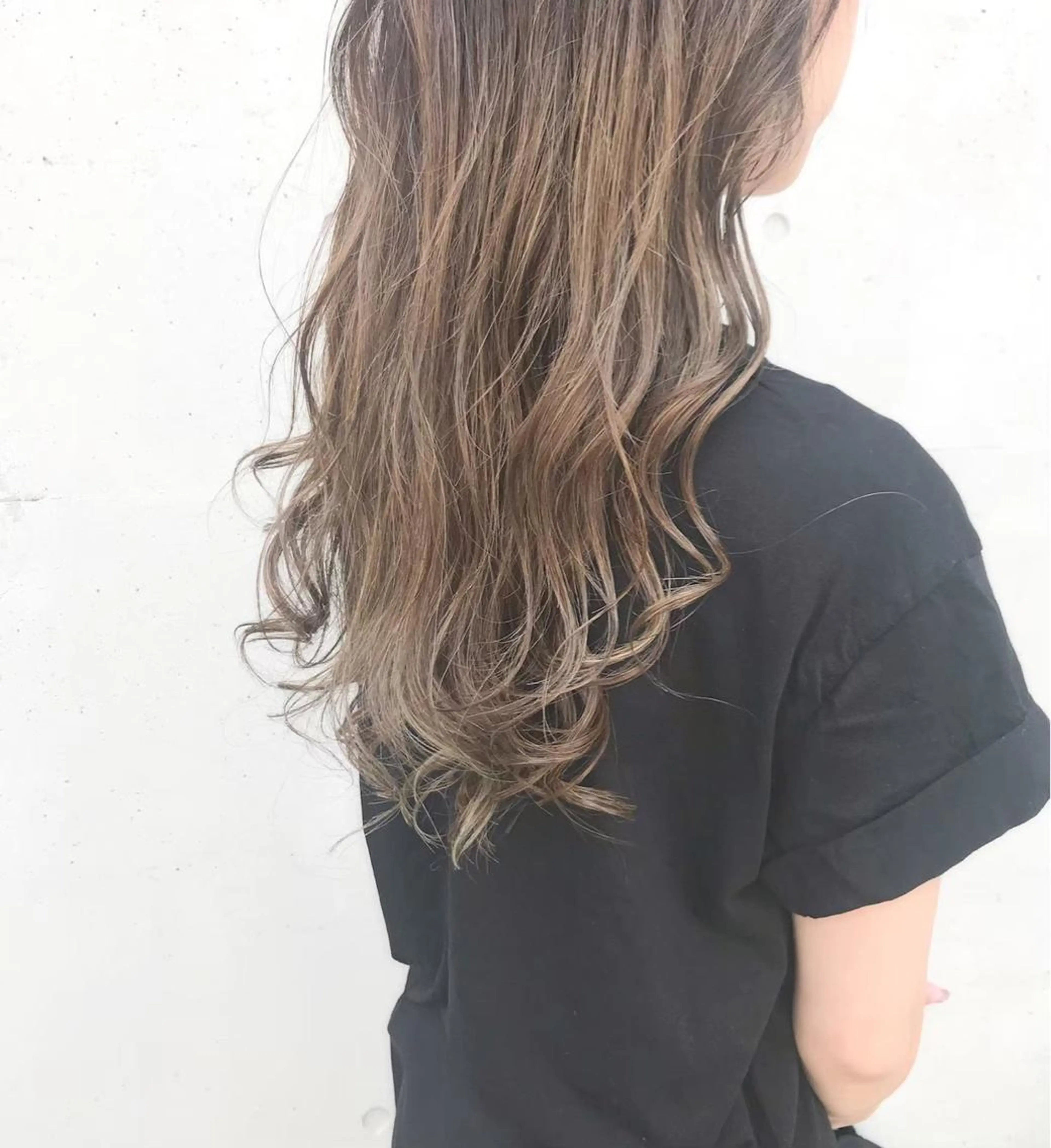 ロング カラー miu. ボブ/透け感カラーのヘアスタイル