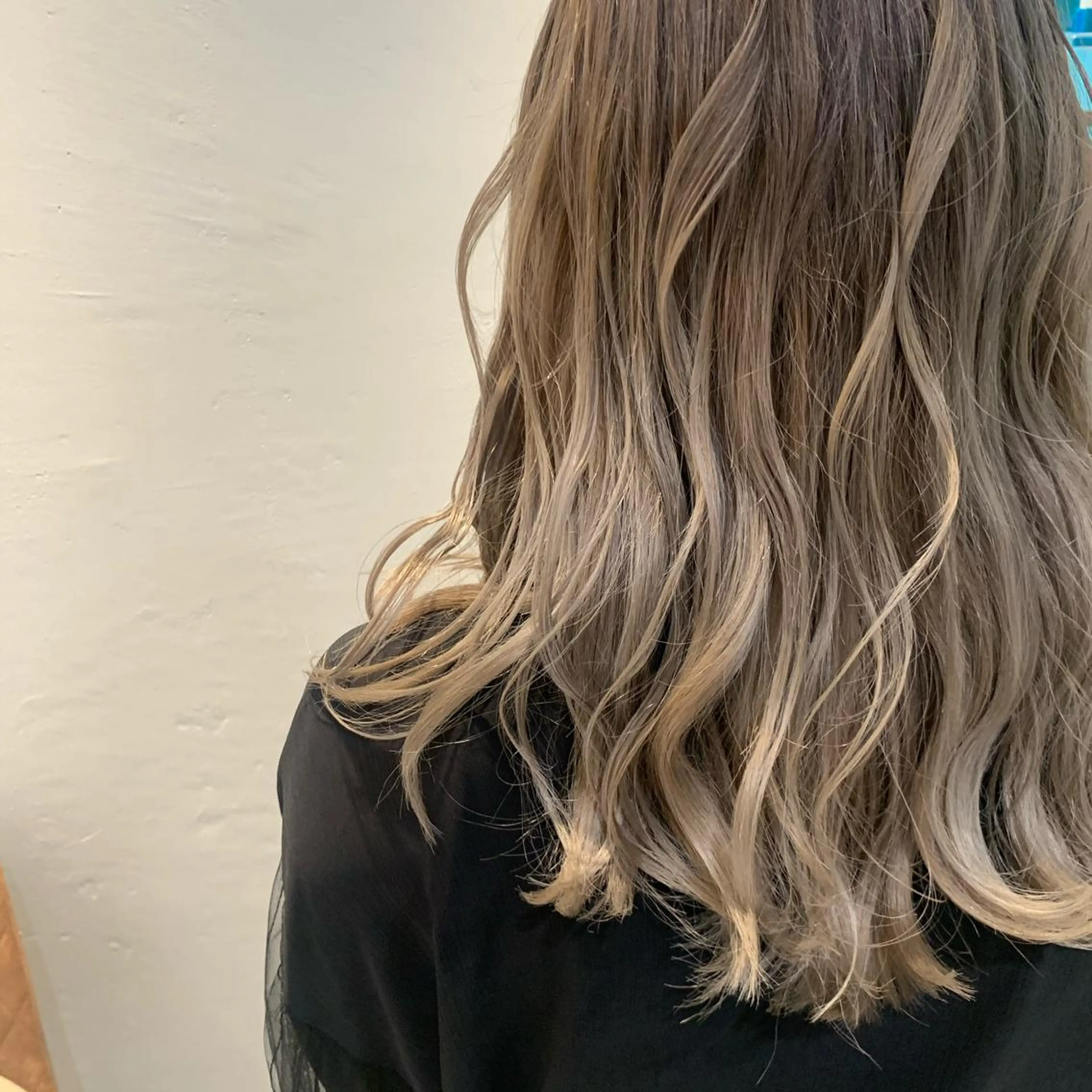 ロング カラー AO所属・RISAKO 艶髪モテヘア🎀府中のヘアスタイル