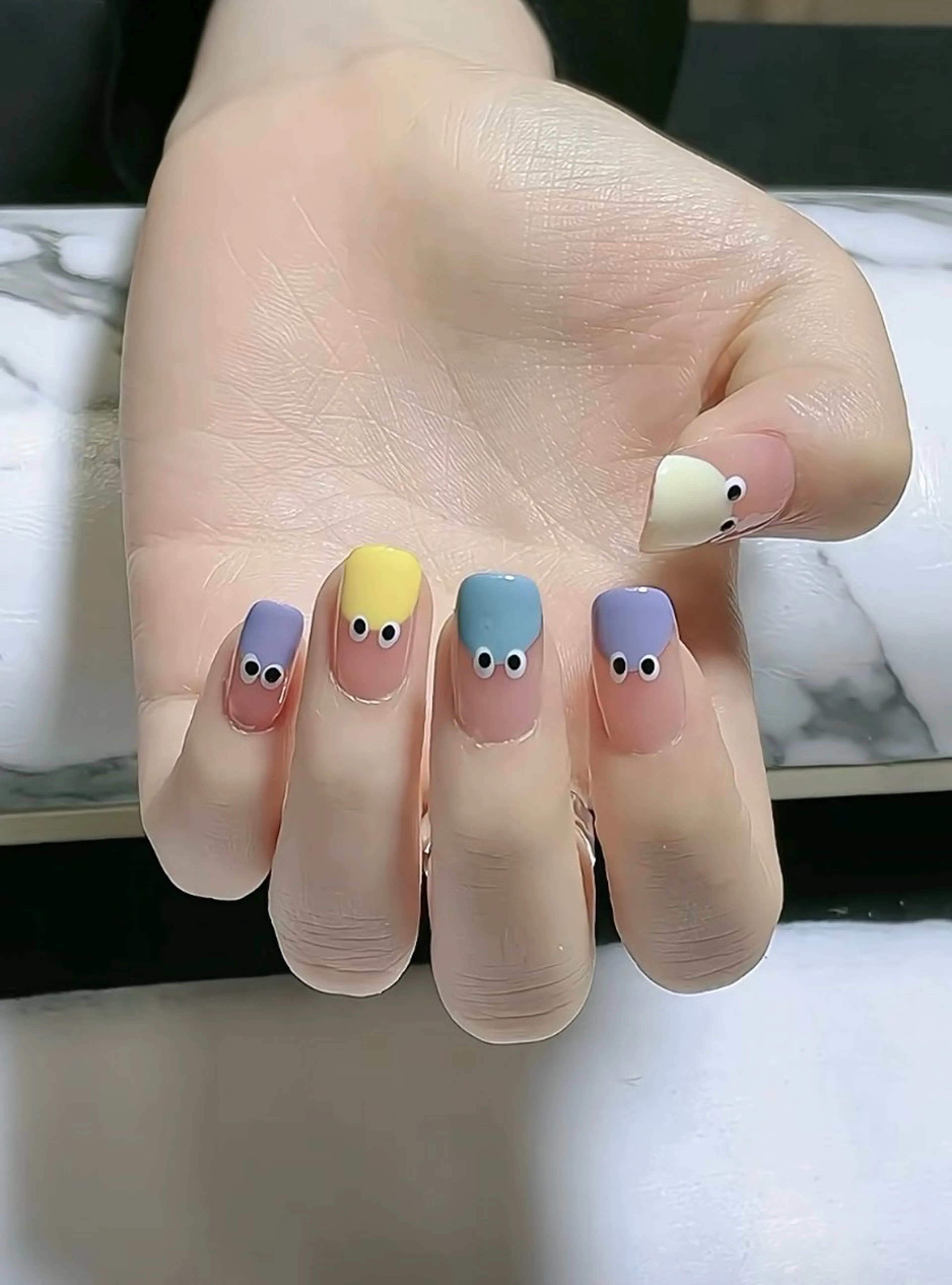 ネイル NinaBeauty リリのネイルデザイン