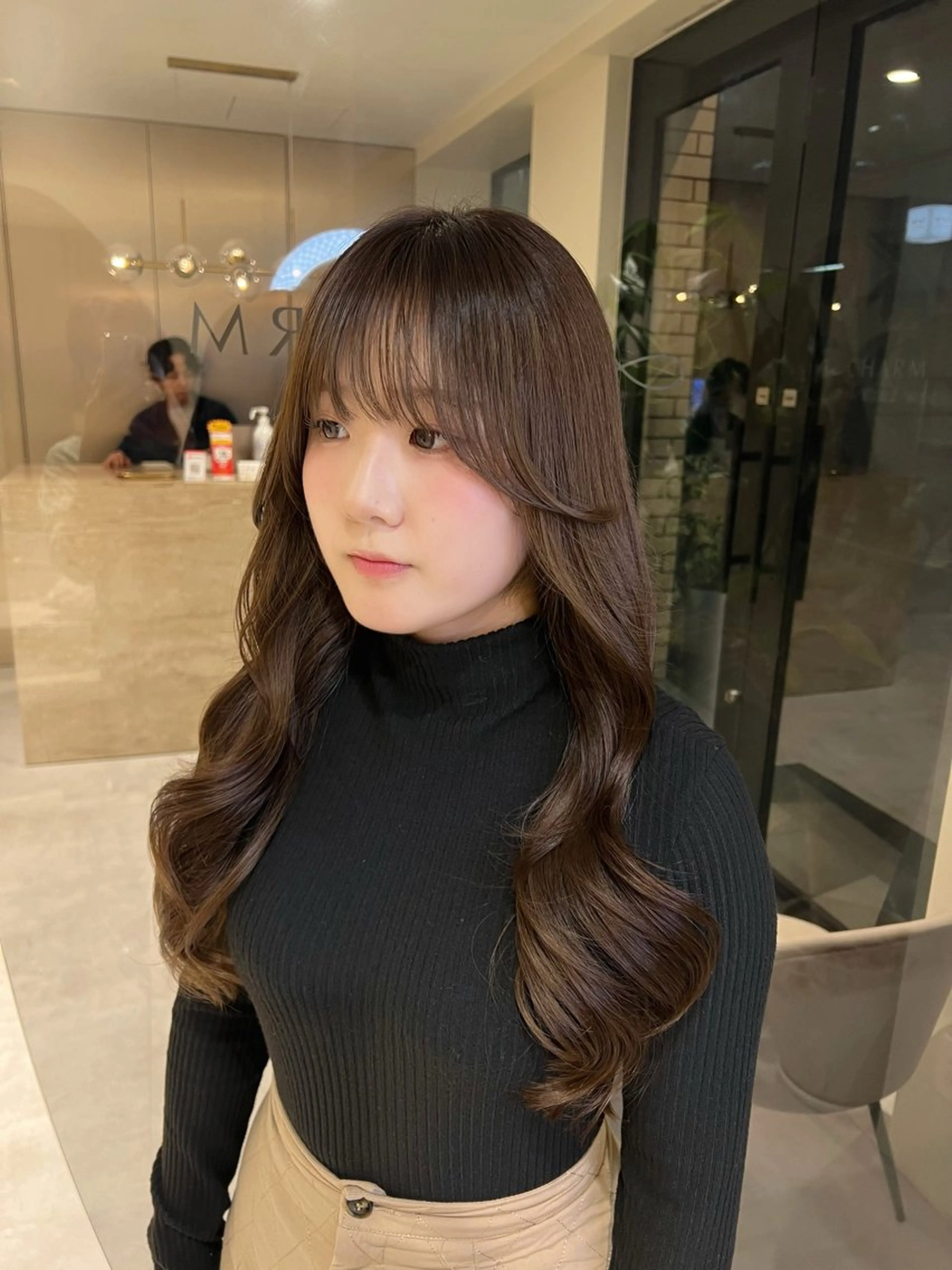 ロング 顔まわりレイヤー 韓国風ヘア レイヤーカット カット無料｜レイヤー カット｜韓国モテへアのヘアスタイル