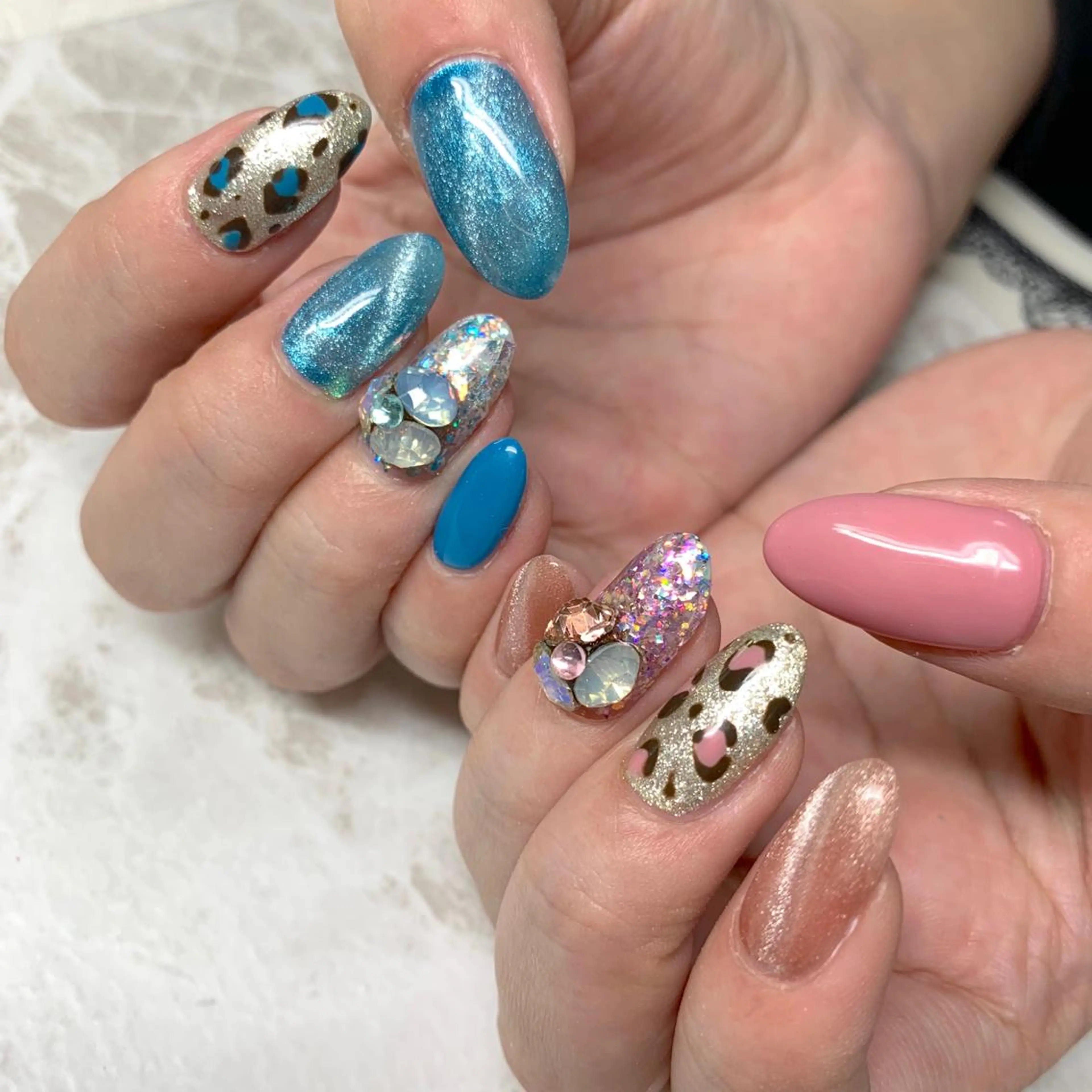 ネイル アニマル柄 アートネイル マグネットネイル ストーンネイル ハンドネイル ハンドケア LULU LIMAのネイルデザイン