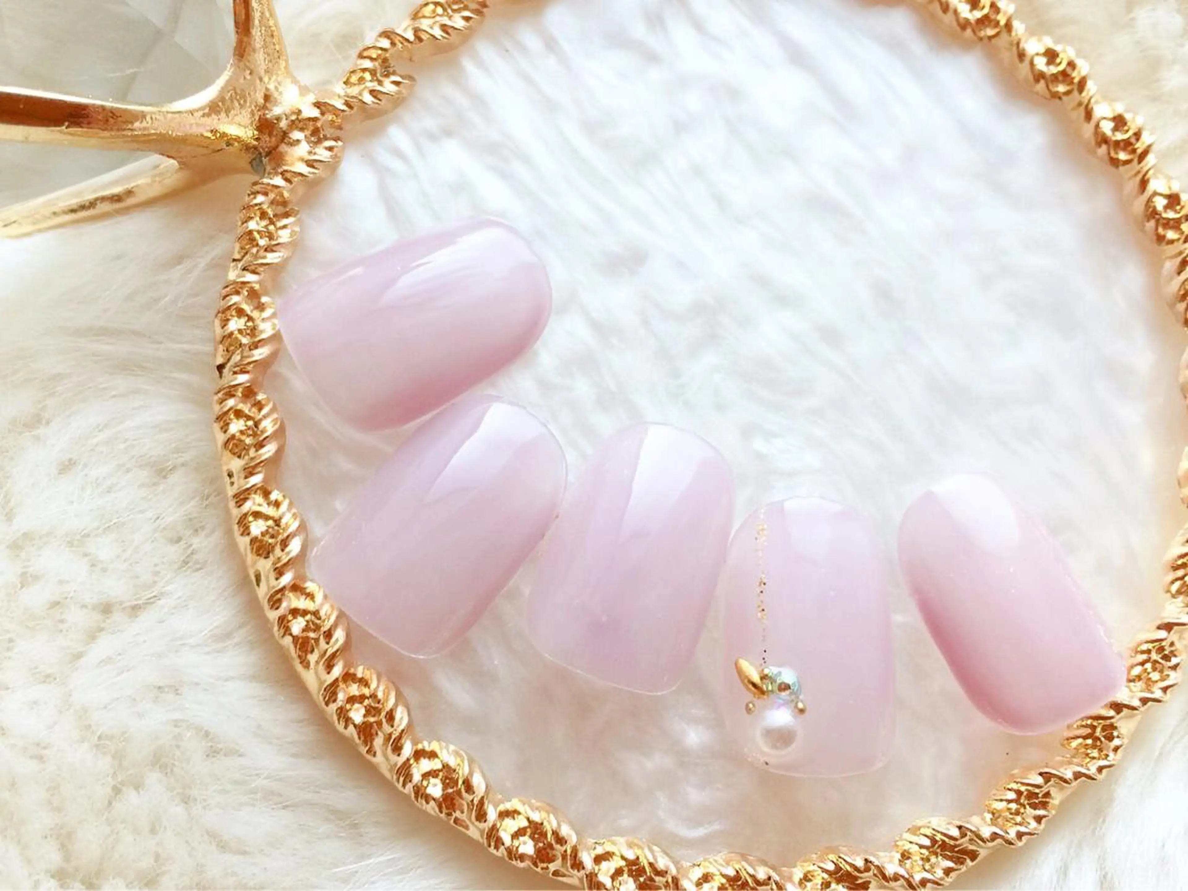 ネイル Viseo《6週間 長持ちパラジェル》のネイルデザイン