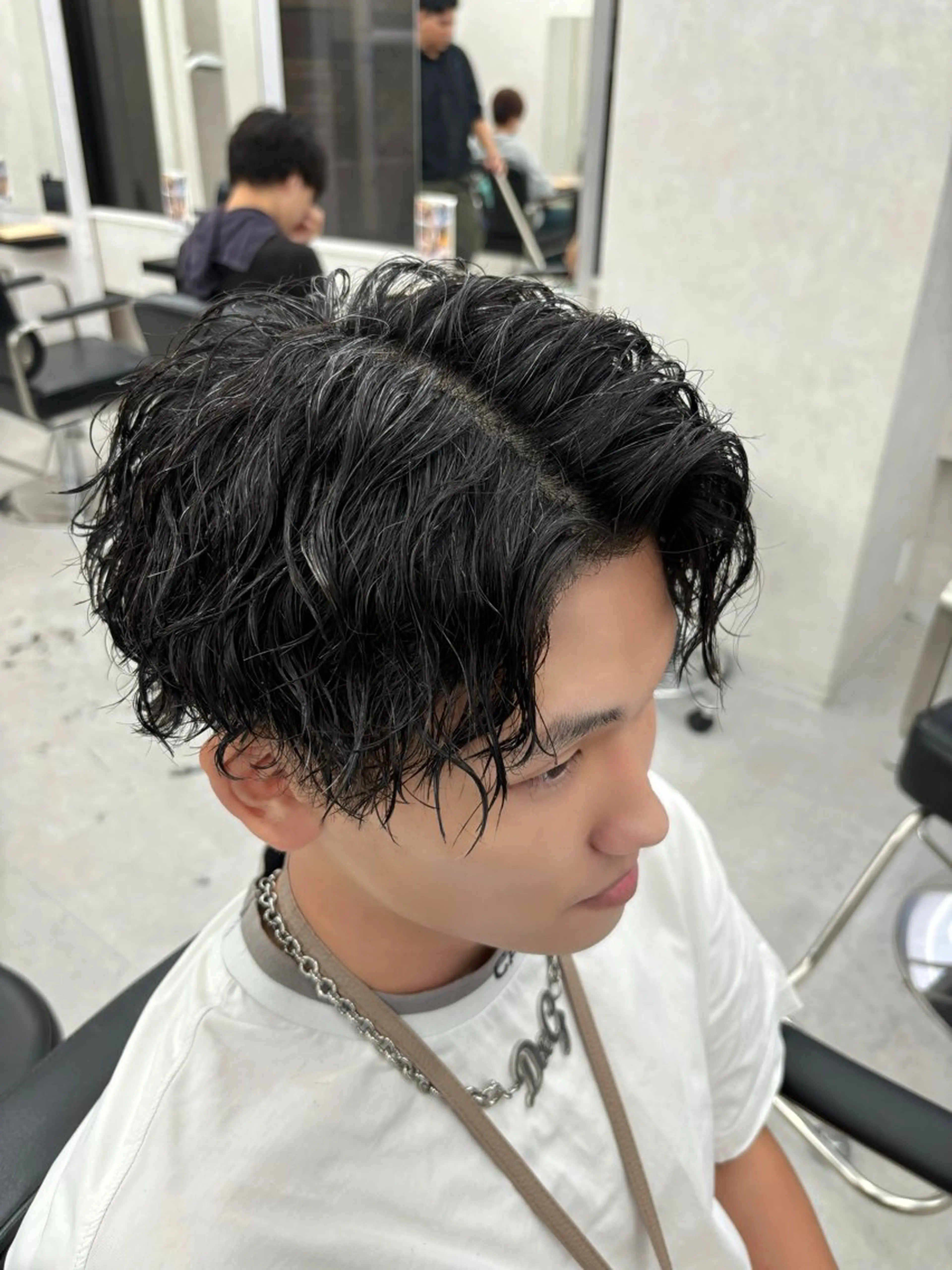 ミディアム パーマ メンズ センターパート カット パーマ ✨️センターパート/ 曲がる縮毛矯正✨️のヘアスタイル