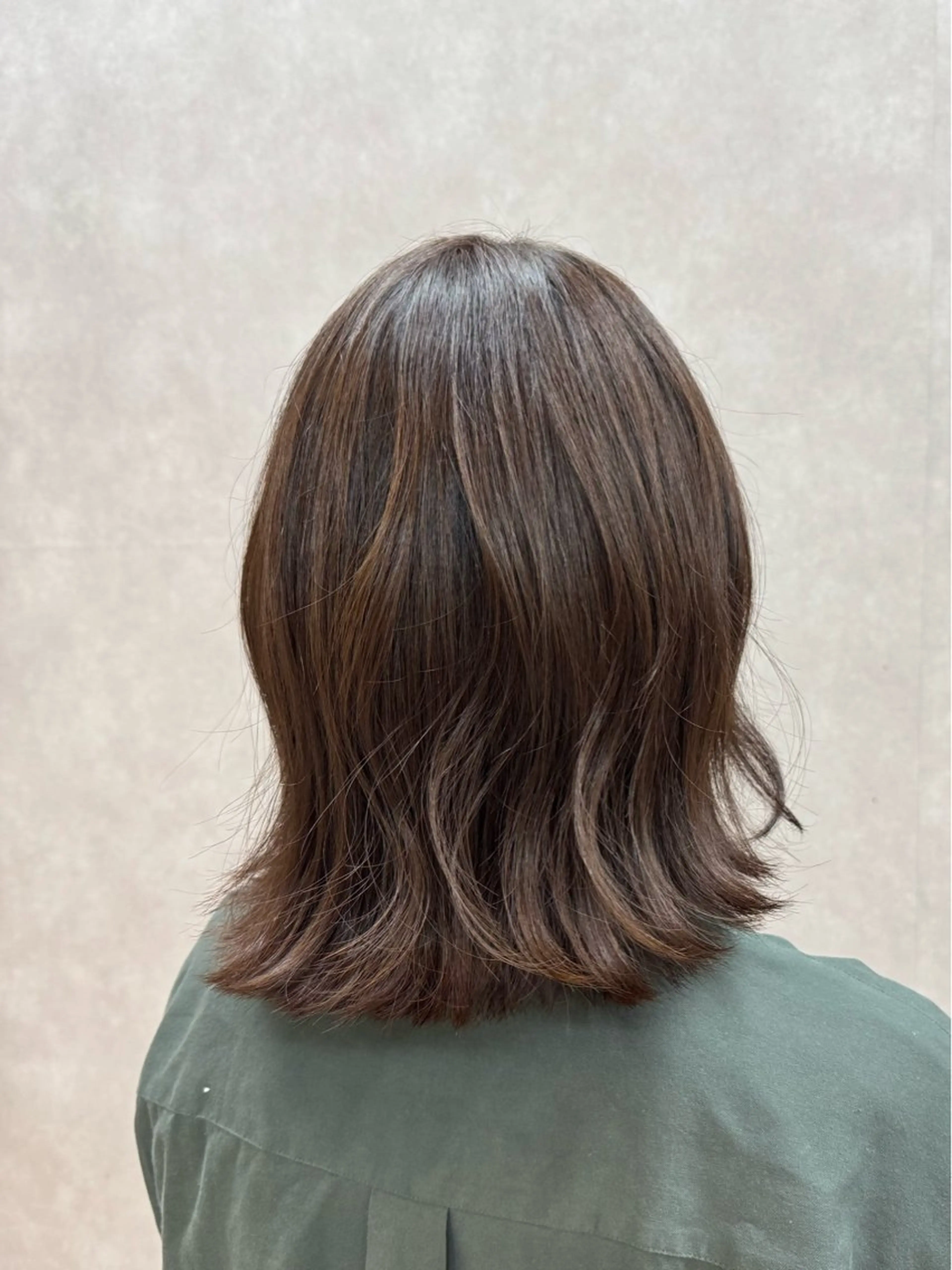 カラー 🫧毛先カット 🫧山中沙希のヘアスタイル