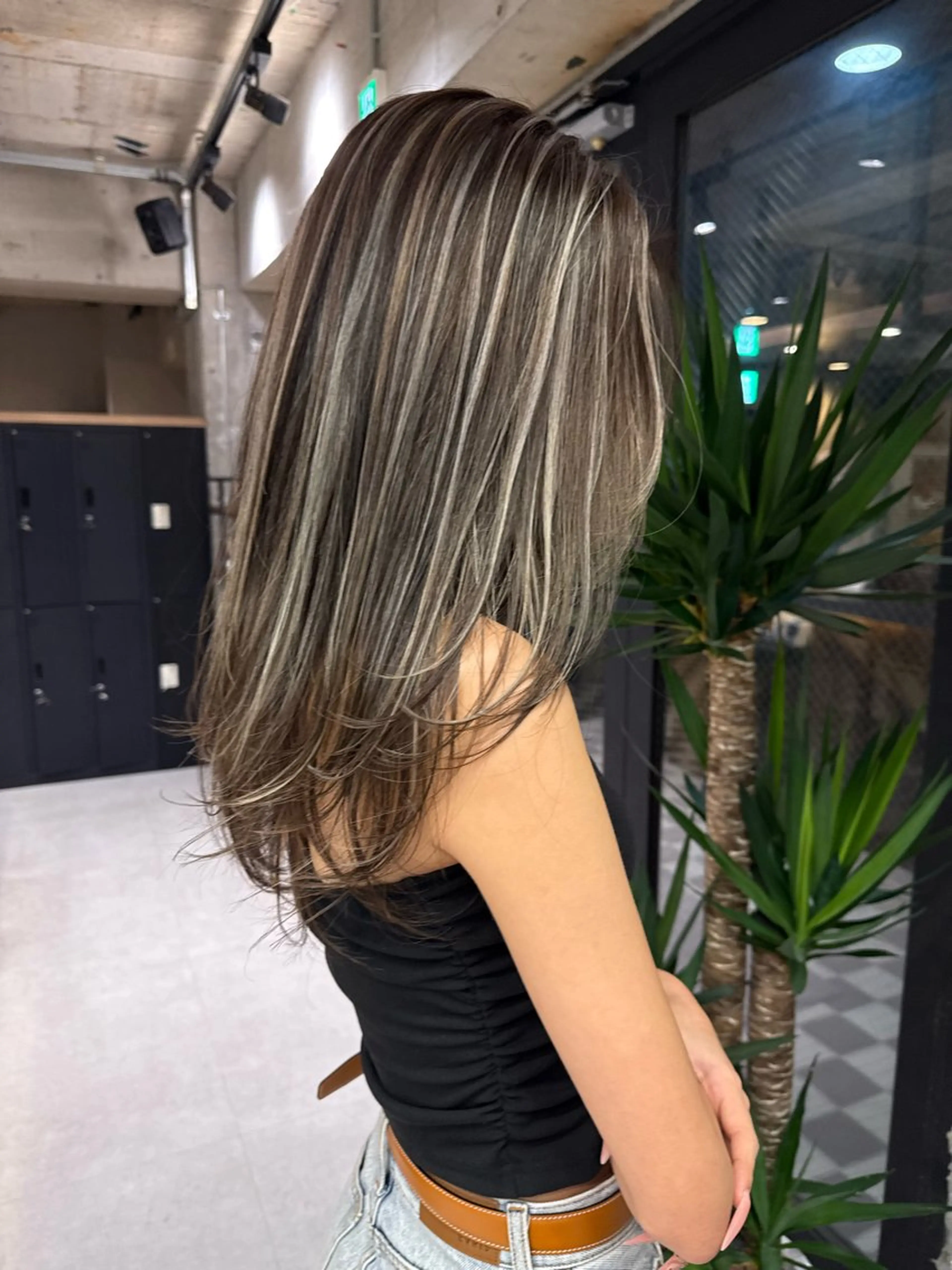 ロング 🫧ハイライトカラー 🫧 𝓜𝓘𝓤のヘアスタイル