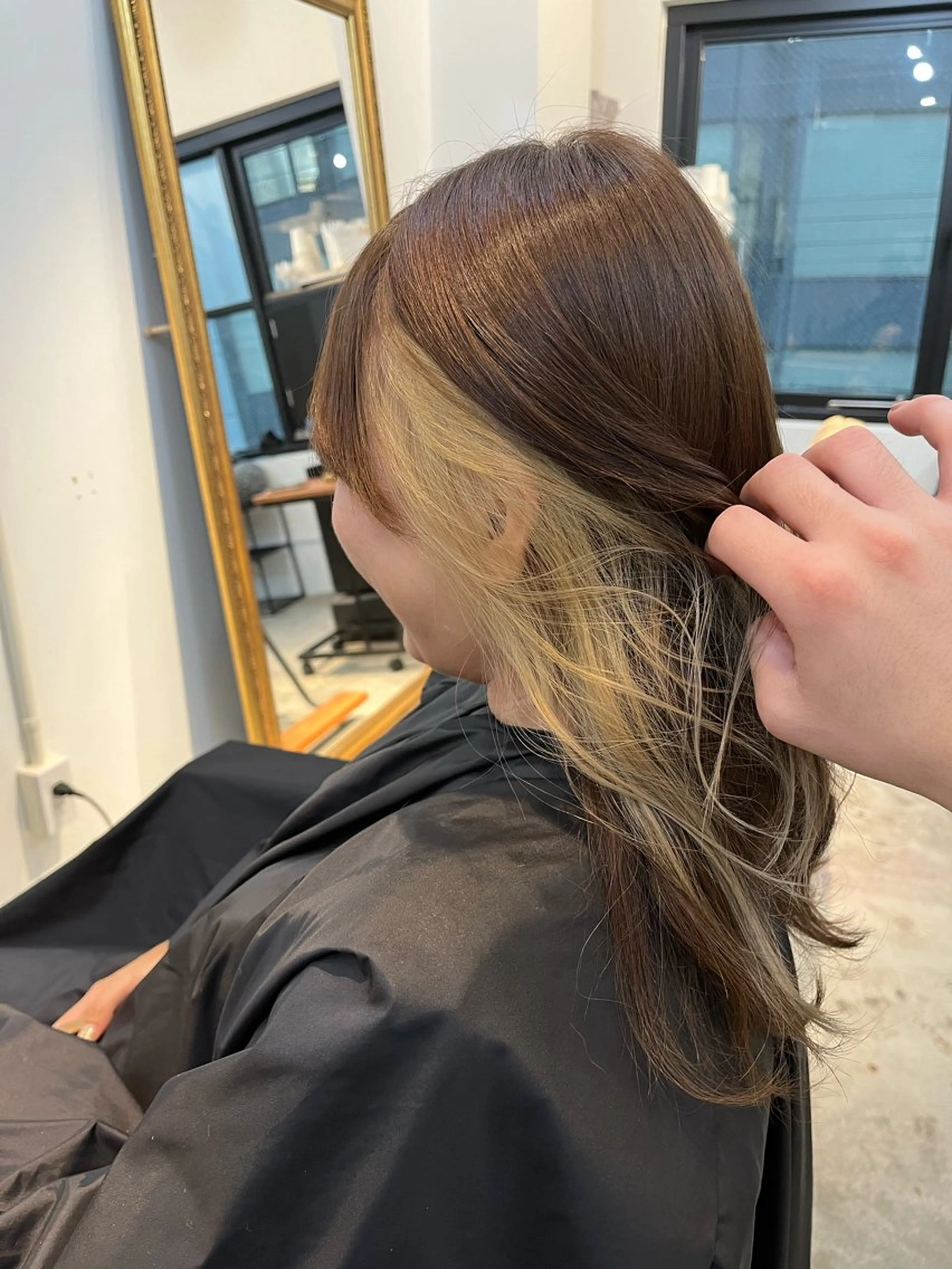 セミロング カラー ヘアカラー Sherry大国町所属・Sherry大国町 HIKARUのヘアスタイル