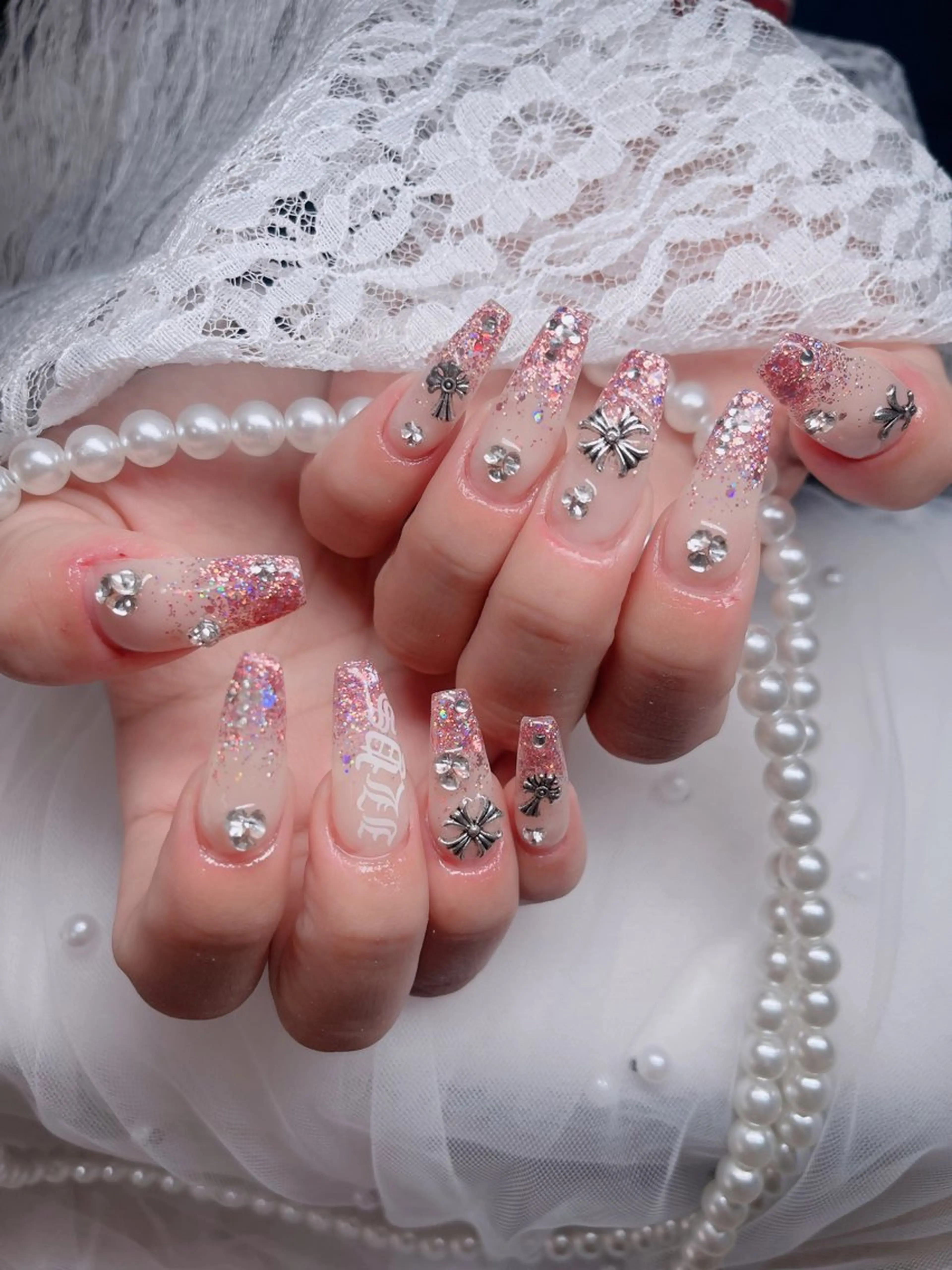 ネイル フレンチネイル ジェルネイル ハロウィン キラキラネイル 韓国ネイル ハンドネイル H.baby Nail Salonのネイルデザイン