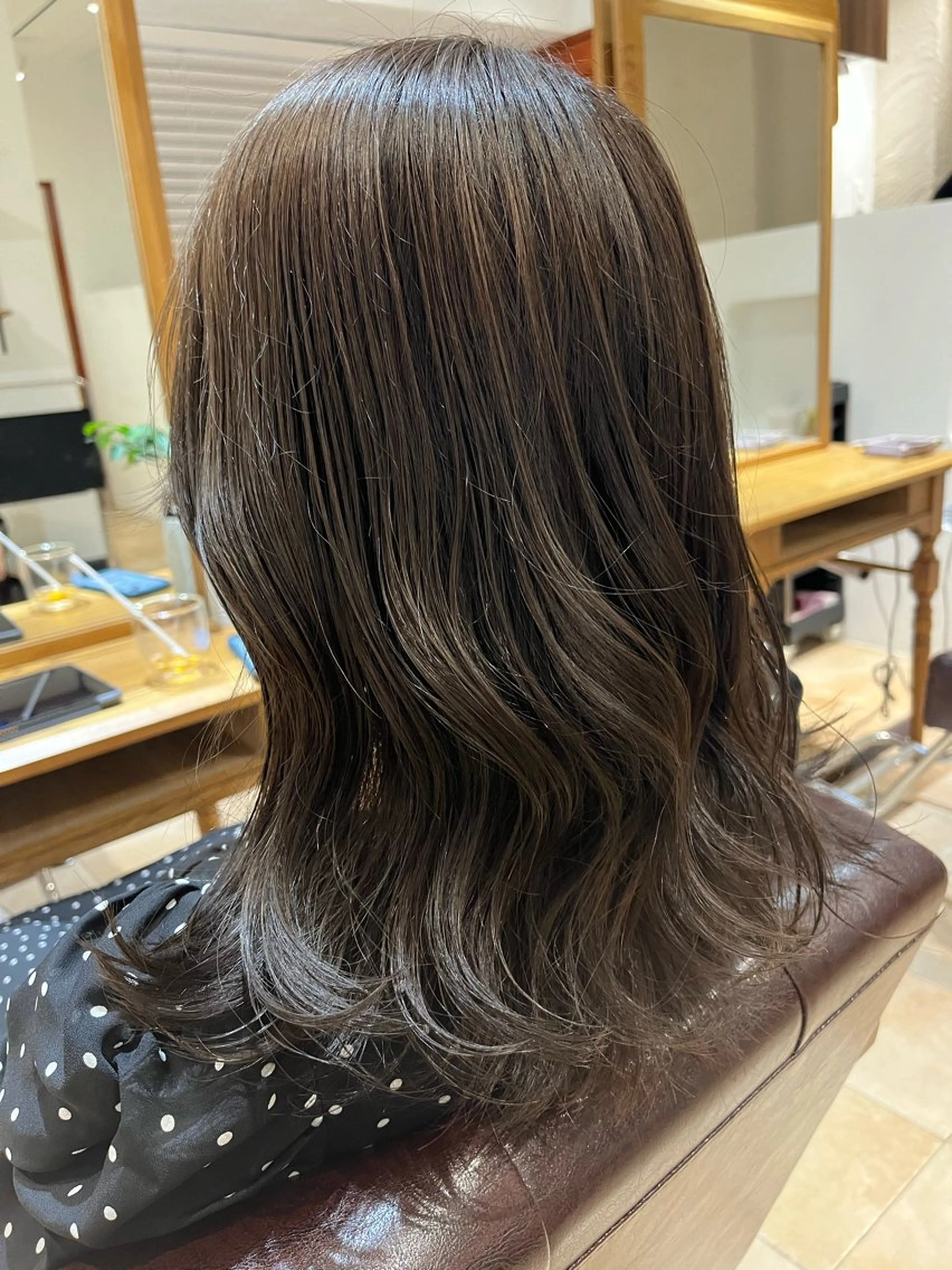ミディアム カラー アッシュ アッシュグレー カット ヘアカラー トリートメント 🌈透明感カラー🌈 🌟吉田祐介🌟のヘアスタイル