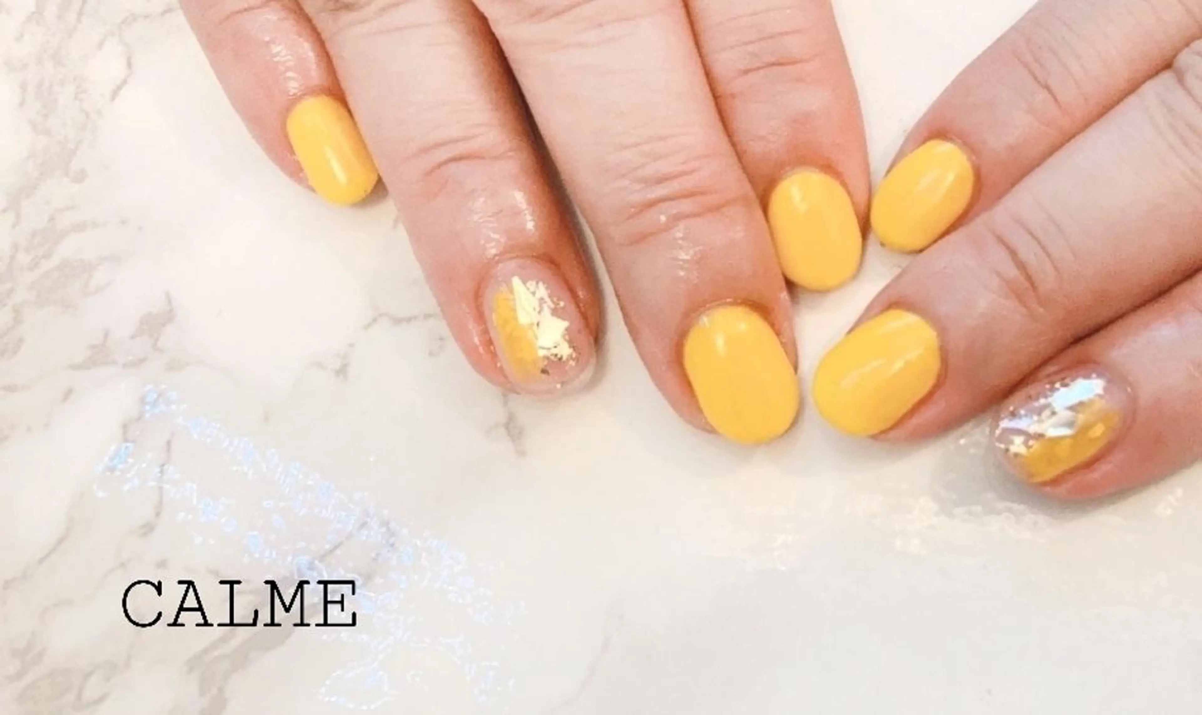 ネイル キラキラネイル ニュアンスネイル CALME ♡のネイルデザイン