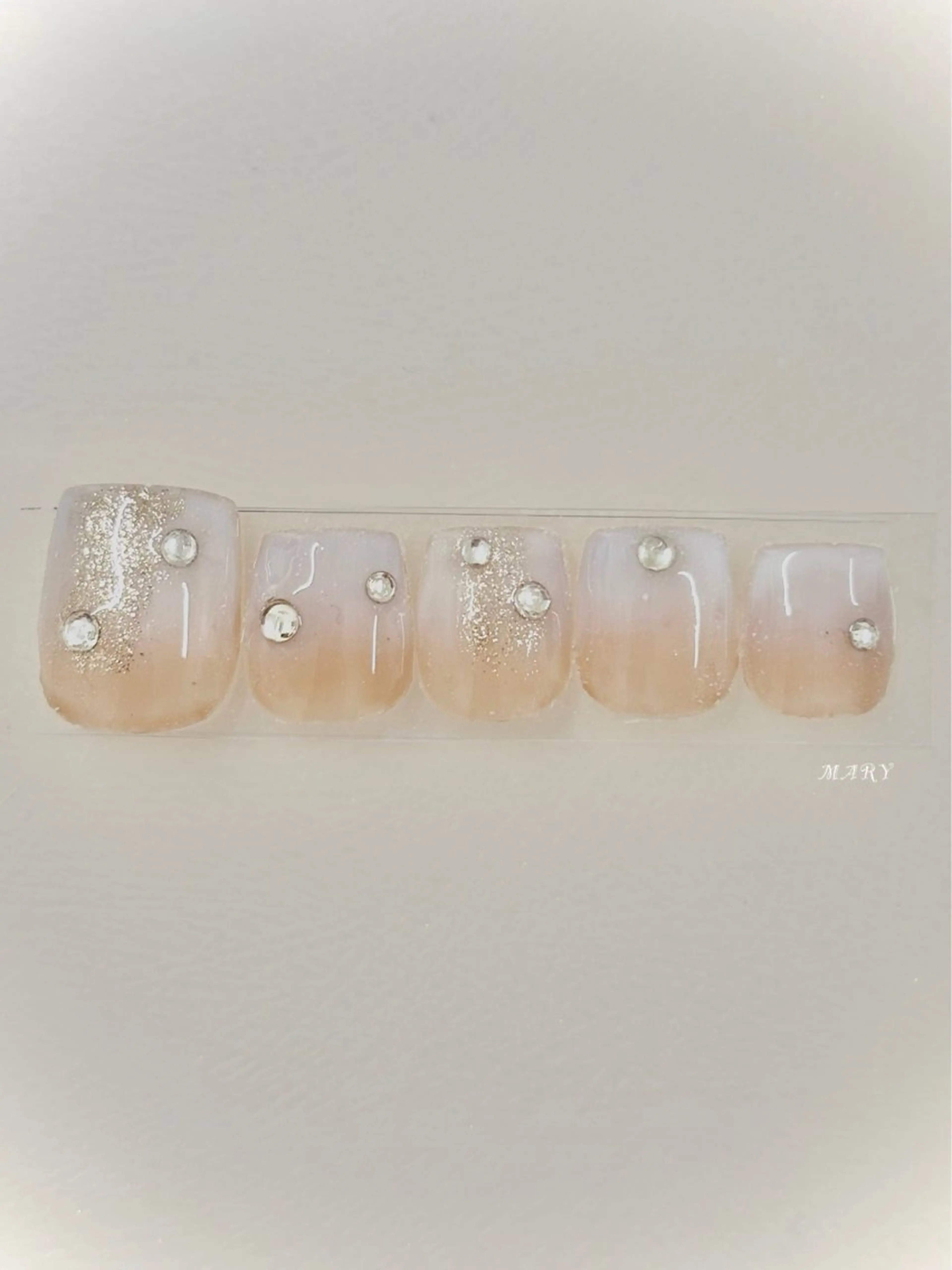 ネイル フットネイル グラデーション ニュアンスネイル フットネイル Mary nail所属・Mary nail .narumiのネイルデザイン