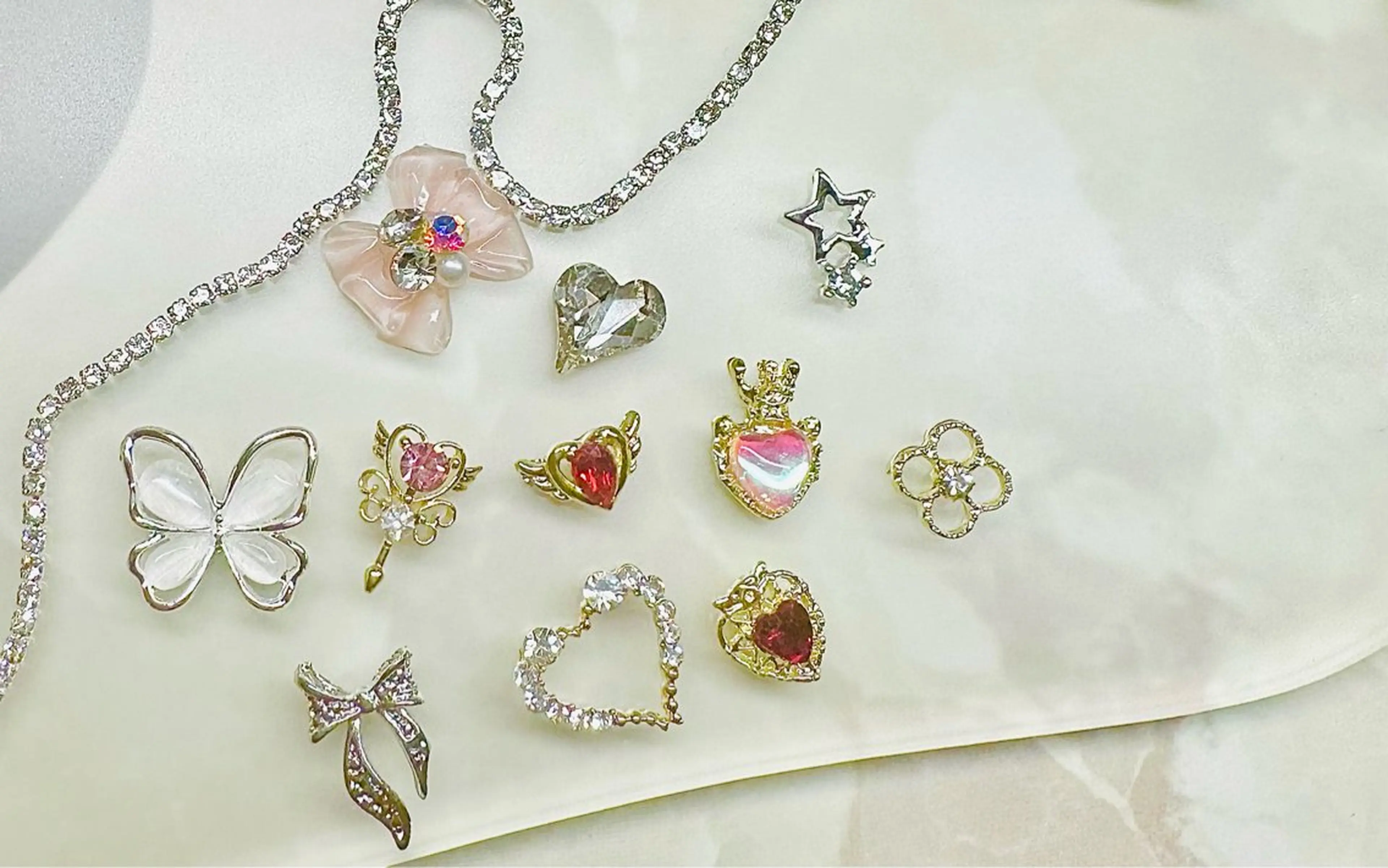 ネイル ワンホンネイル m_nail所属・O Mayaのネイルデザイン