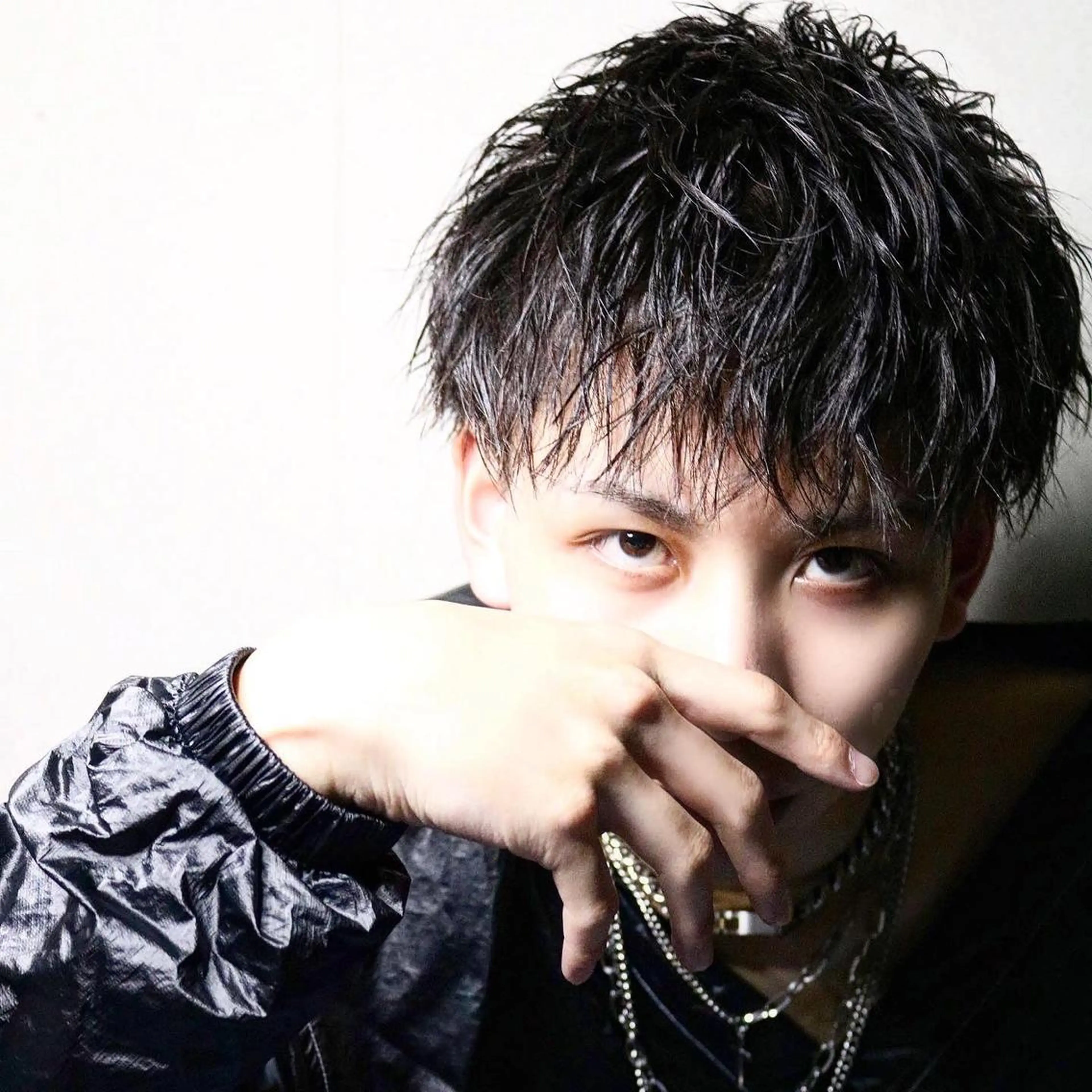 メンズ マッシュ カット パーマ 札幌No.1フェザー KAITOのヘアスタイル