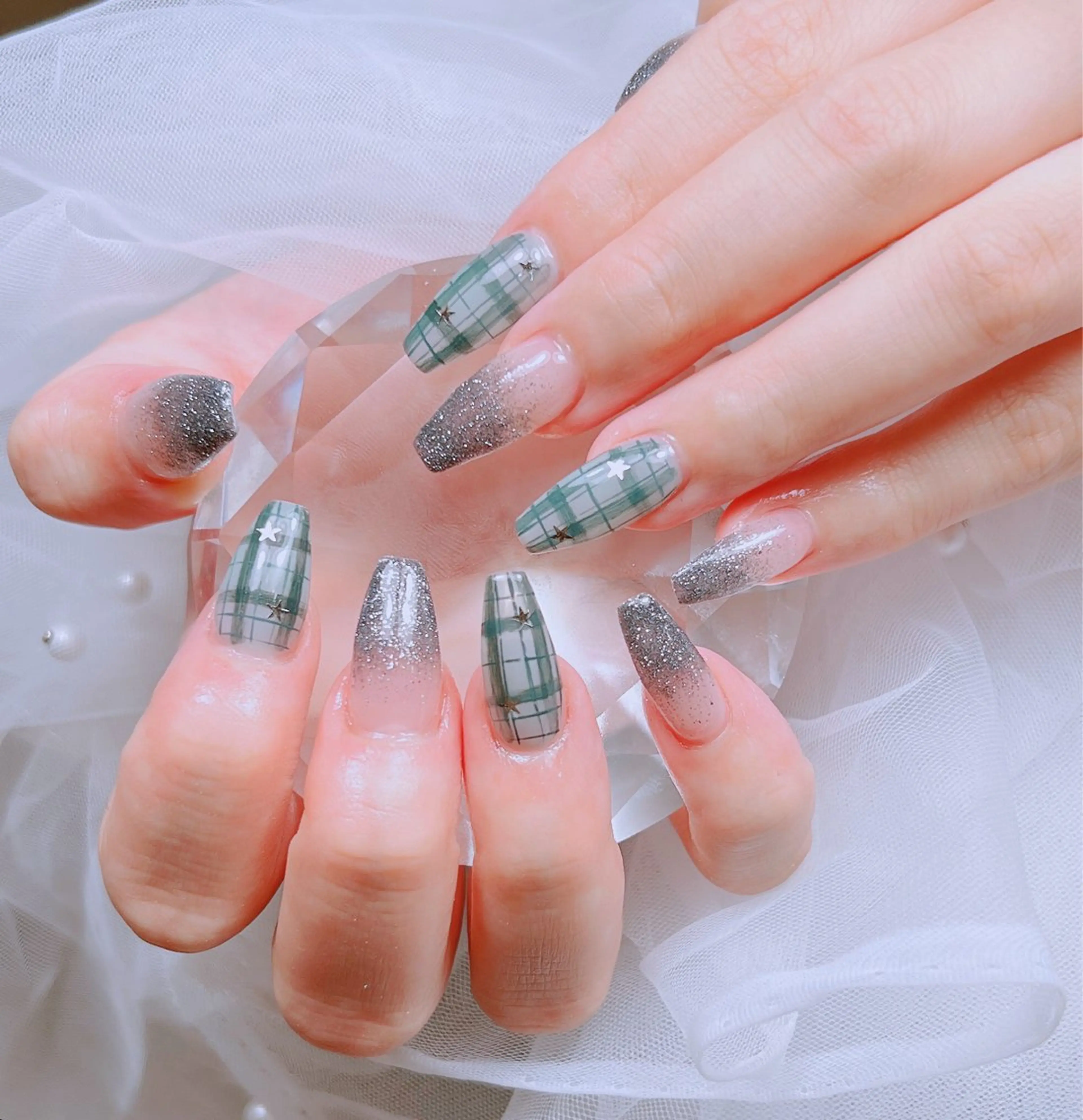 ネイル アートネイル オーロラネイル チークネイル 長さ出し フットネイル Miya _nailのネイルデザイン
