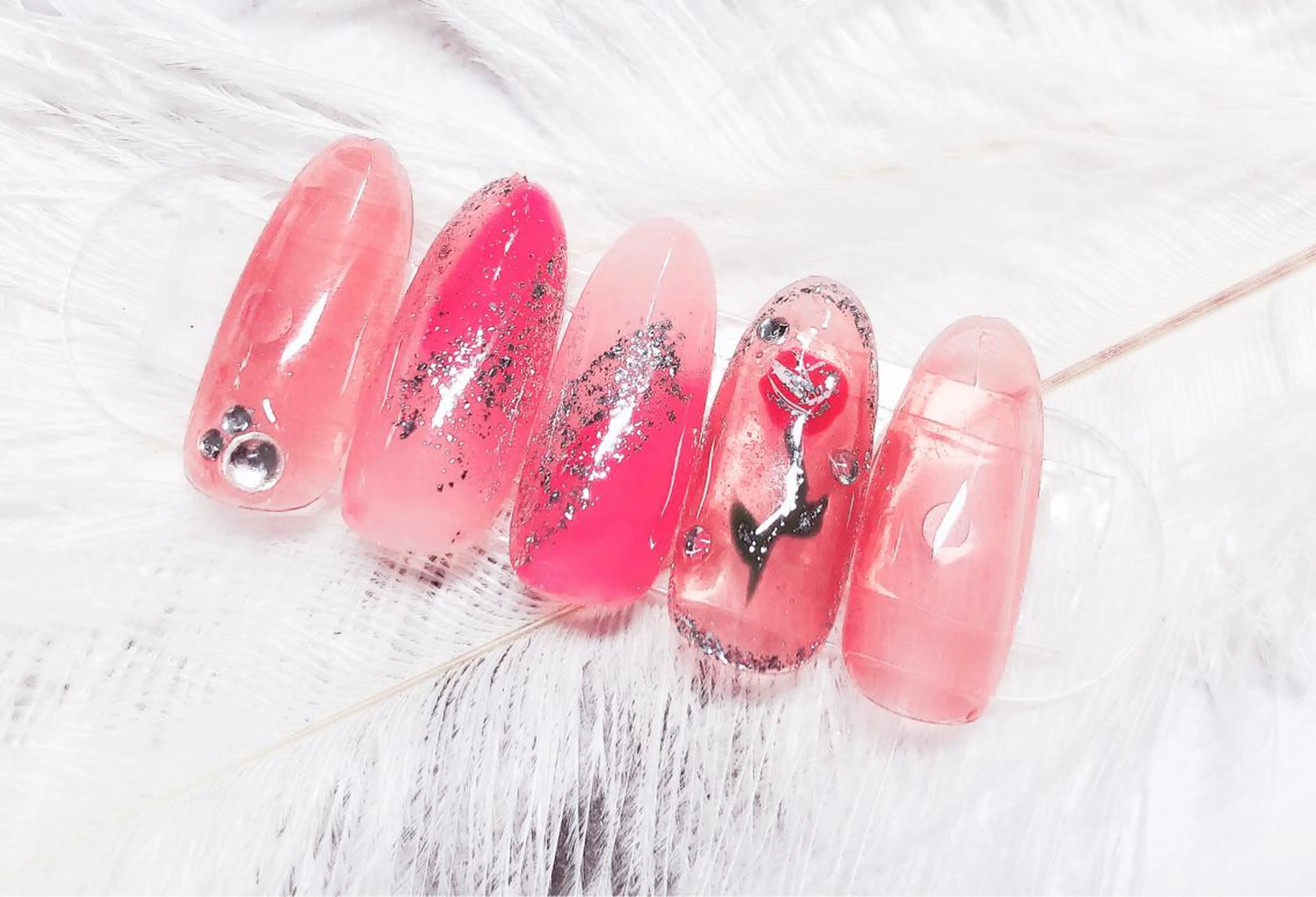 ネイル ハンドネイル マジック ミラーのネイルデザイン