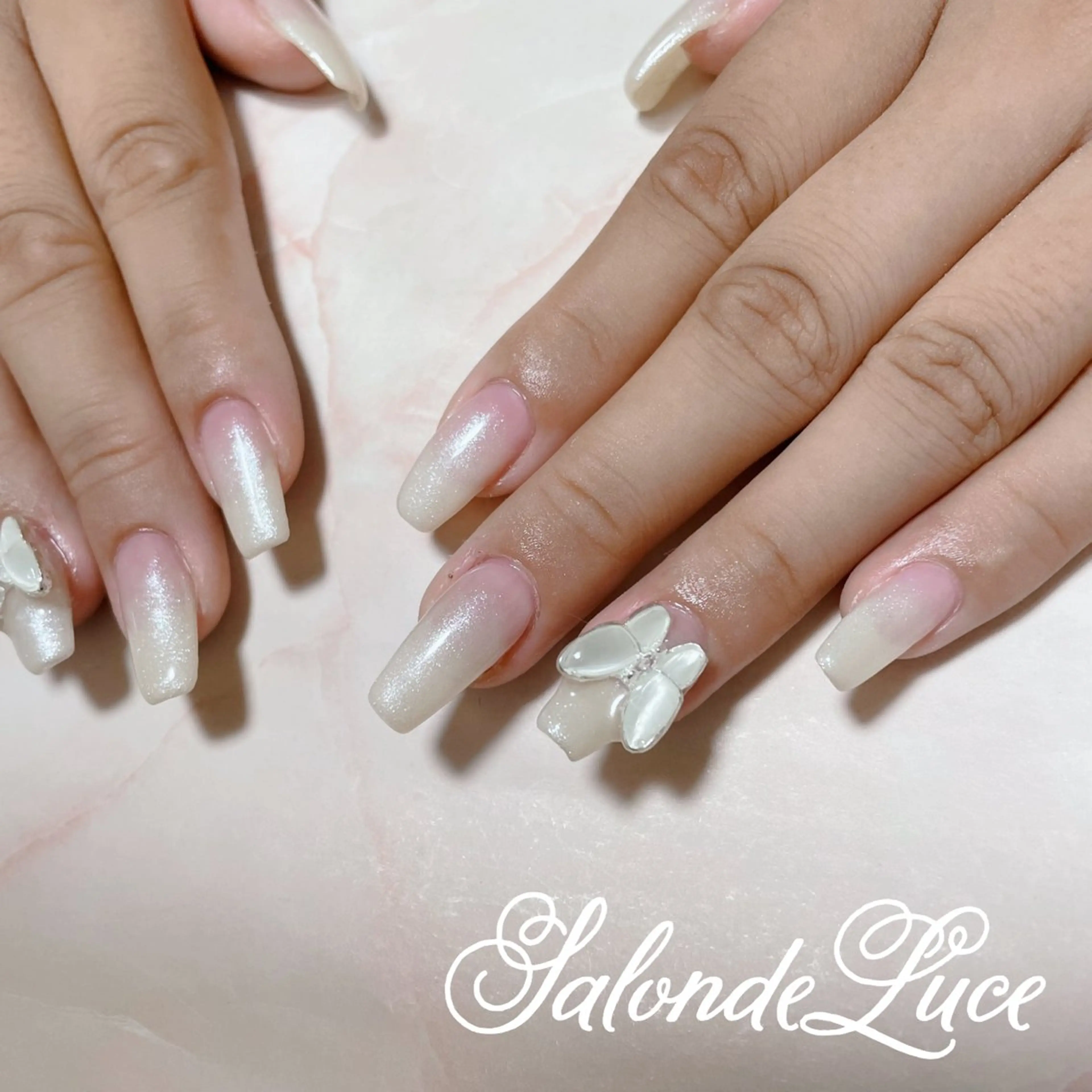 ネイル グラデーション Salon de Luceのネイルデザイン