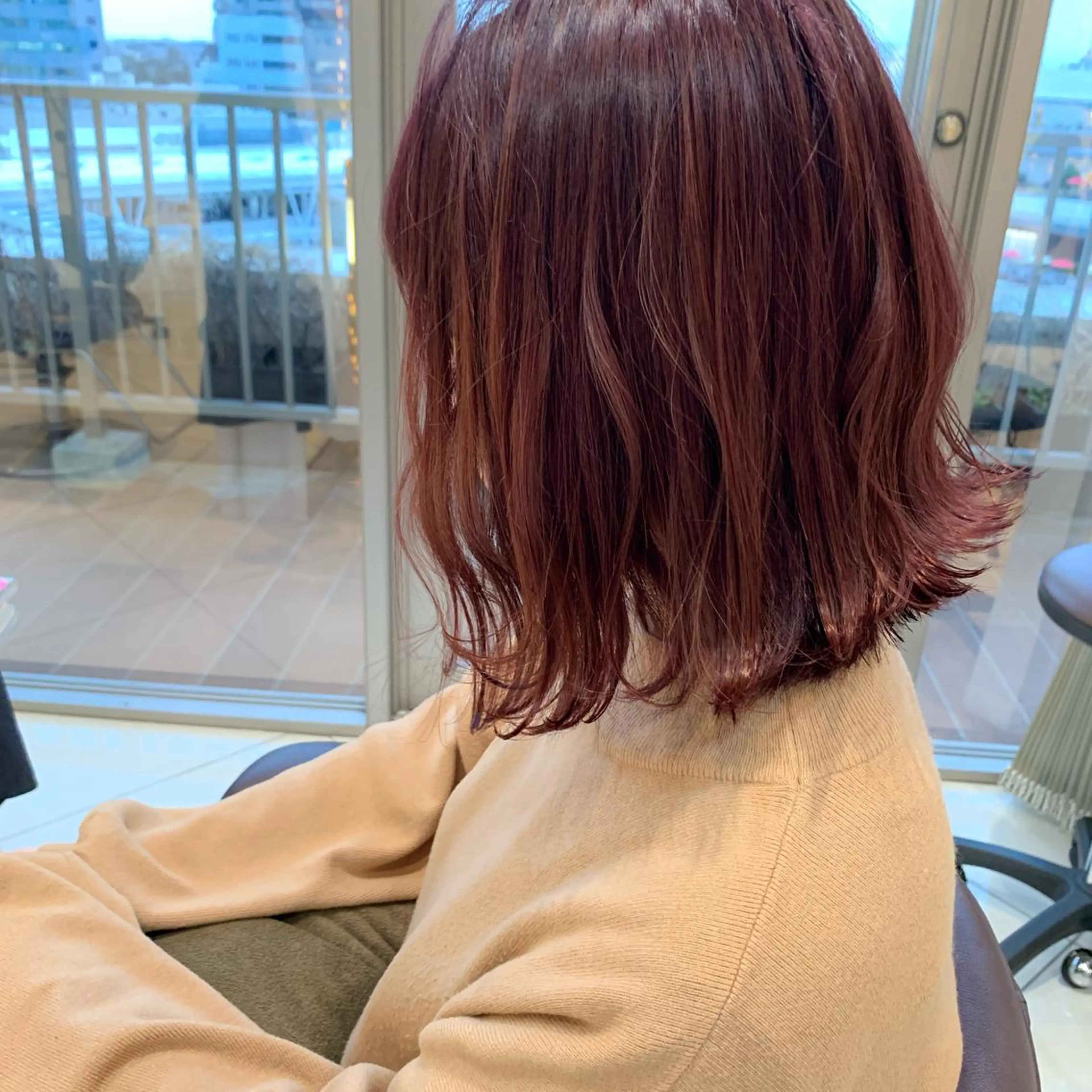 カラー 黒田瀬奈/ボブ まろやかベージュのヘアスタイル