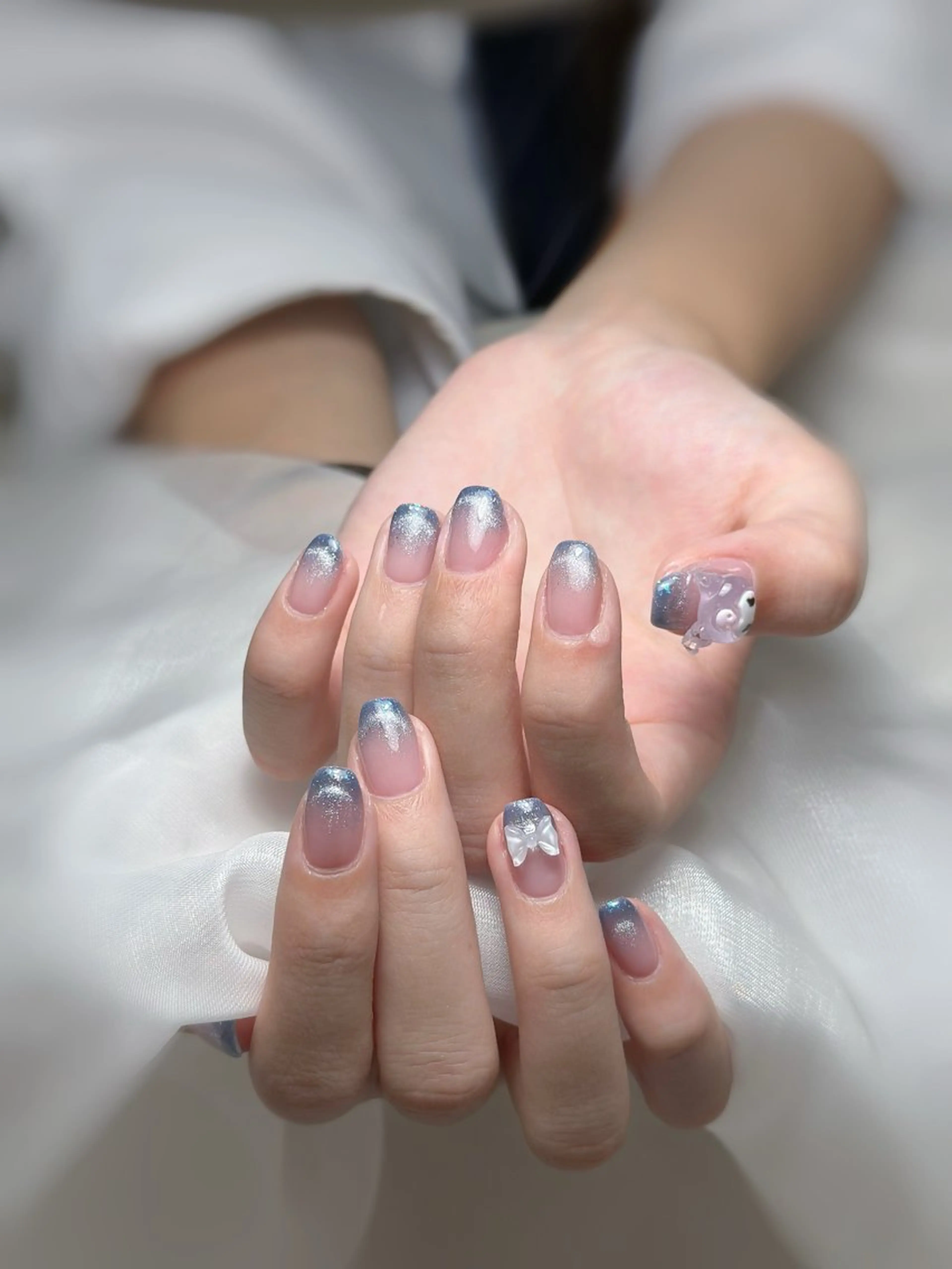 ネイル フレンチネイル マグネットネイル マグネットフレンチ ハンドネイル Maggie nailクロのネイルデザイン