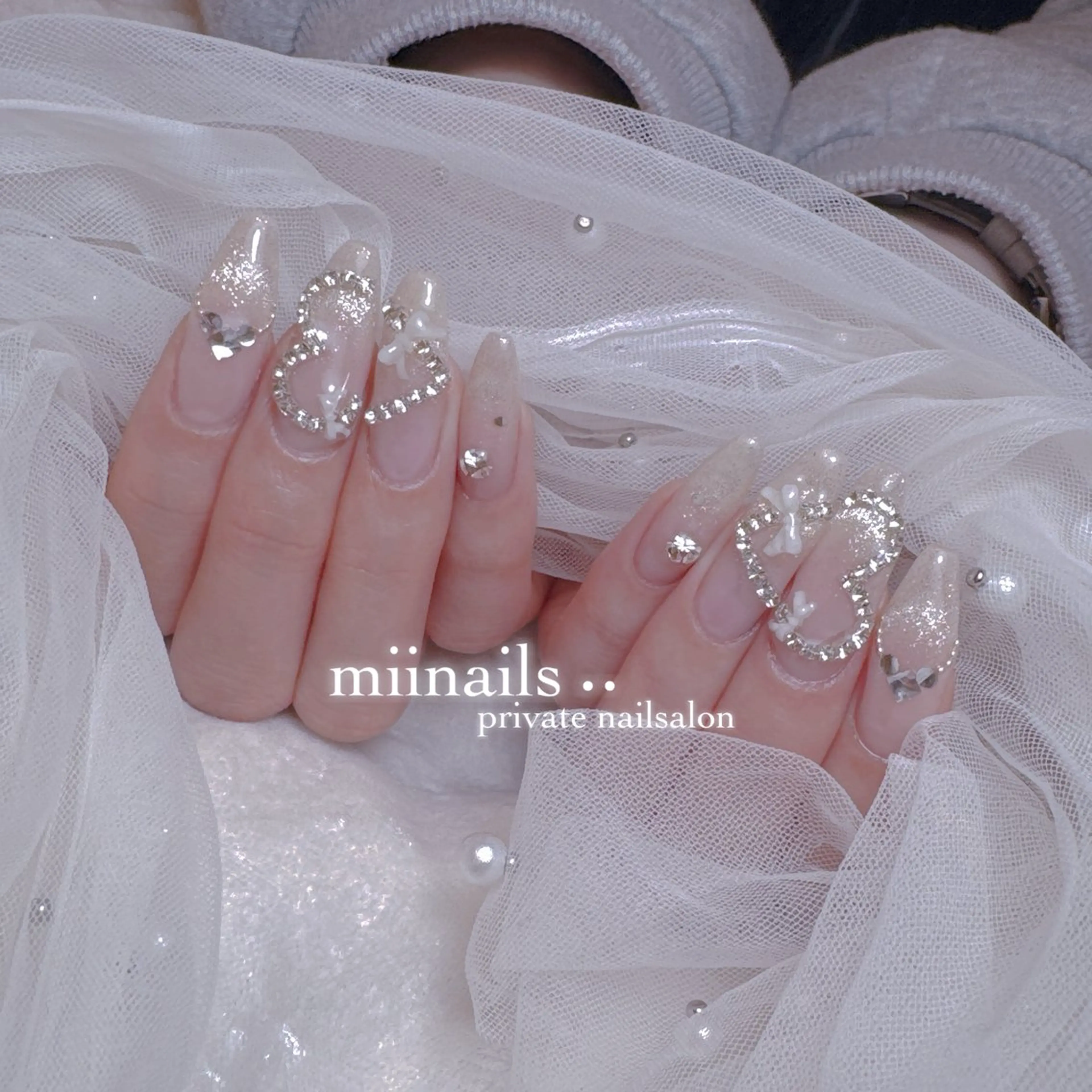 ネイル キラキラネイル ワンホンネイル ハンドネイル nailsalon miinailsのネイルデザイン