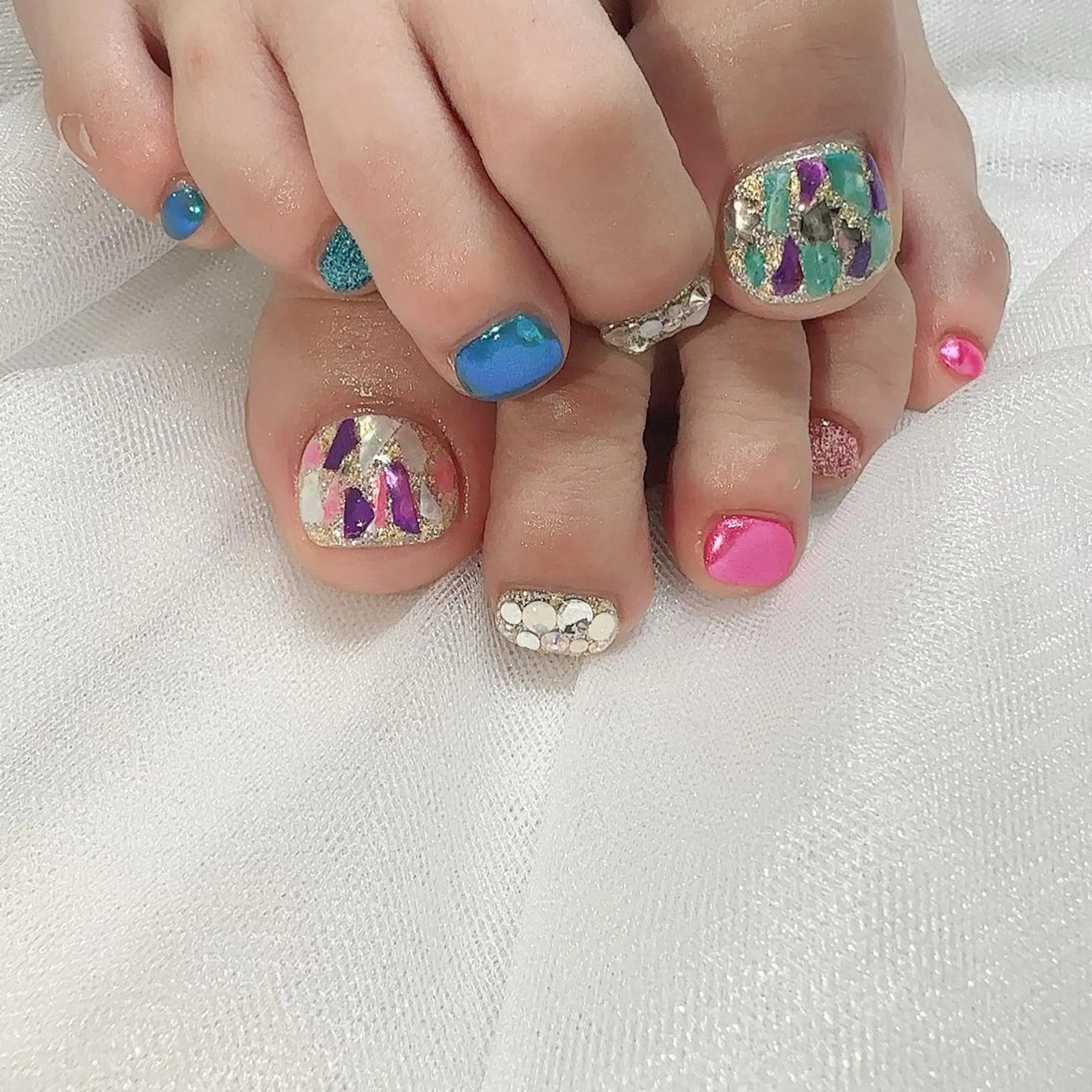 ネイル アートネイル ブルー フットネイル キラキラネイル 韓国ネイル 🪞KAPE NAIL 🪞のネイルデザイン