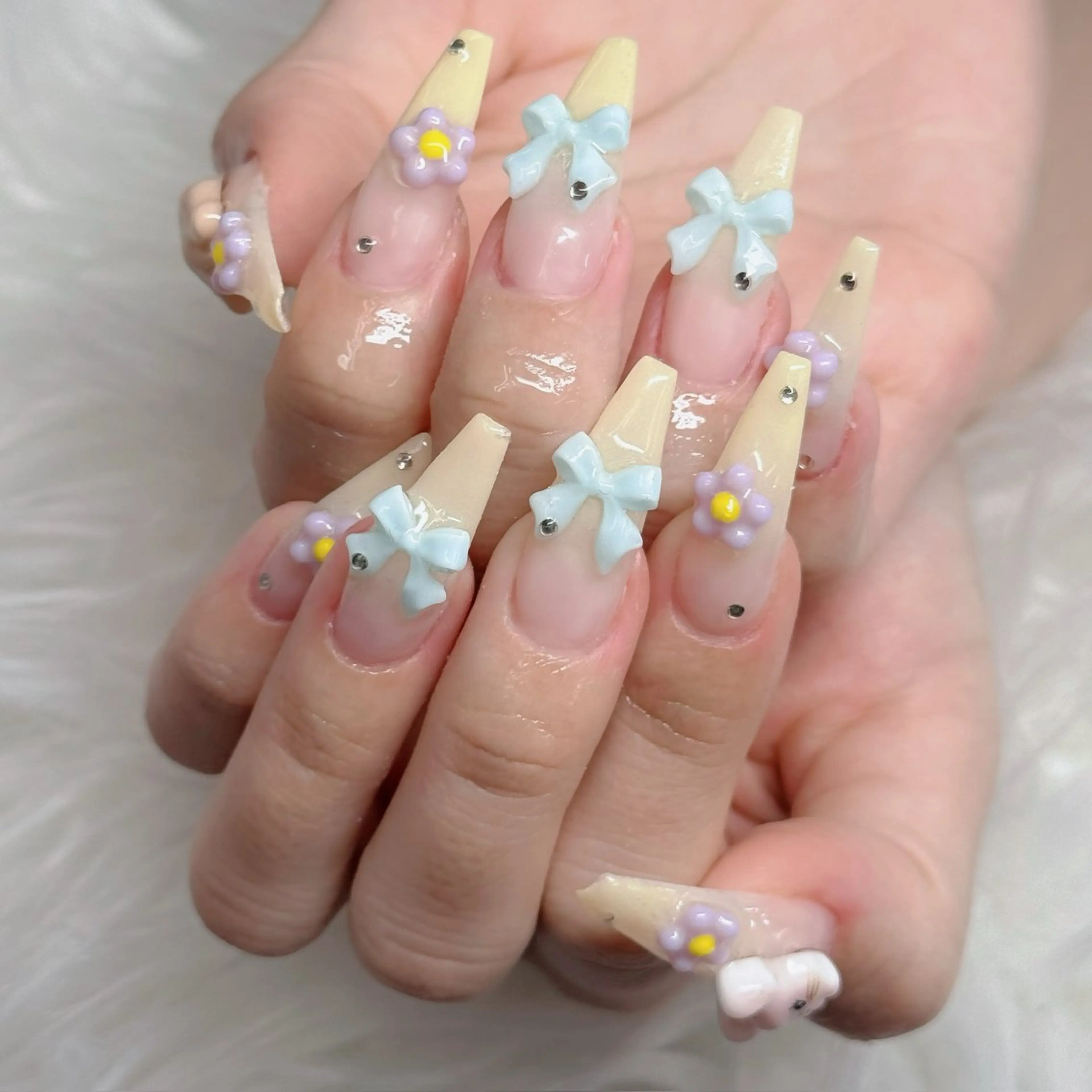 ネイル フットネイル フレンチネイル グラデーション 韓国ネイル ロングネイル ハンドネイル Hani Nail XUKAのネイルデザイン