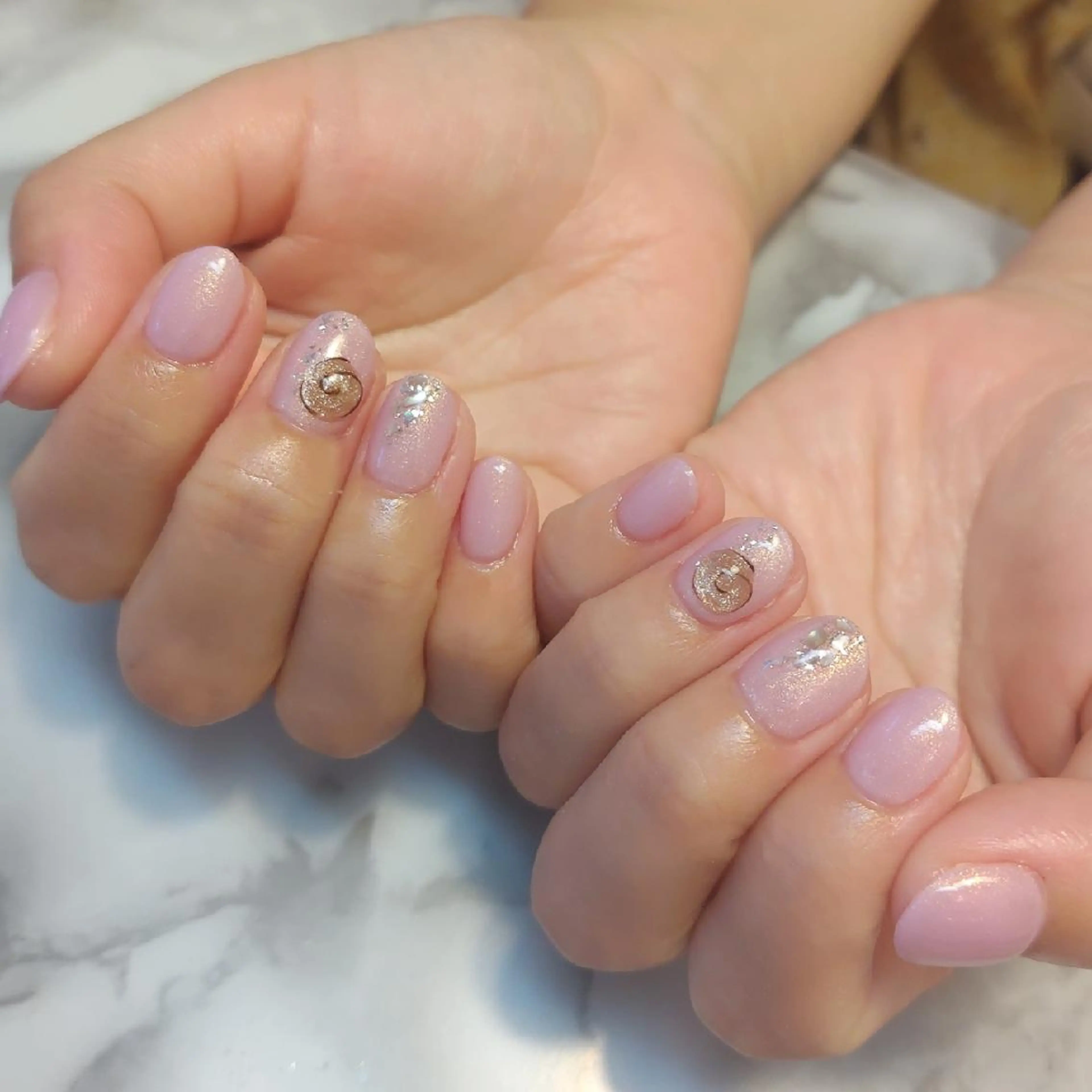 ネイル ジェヌインネイル 河内のネイルデザイン