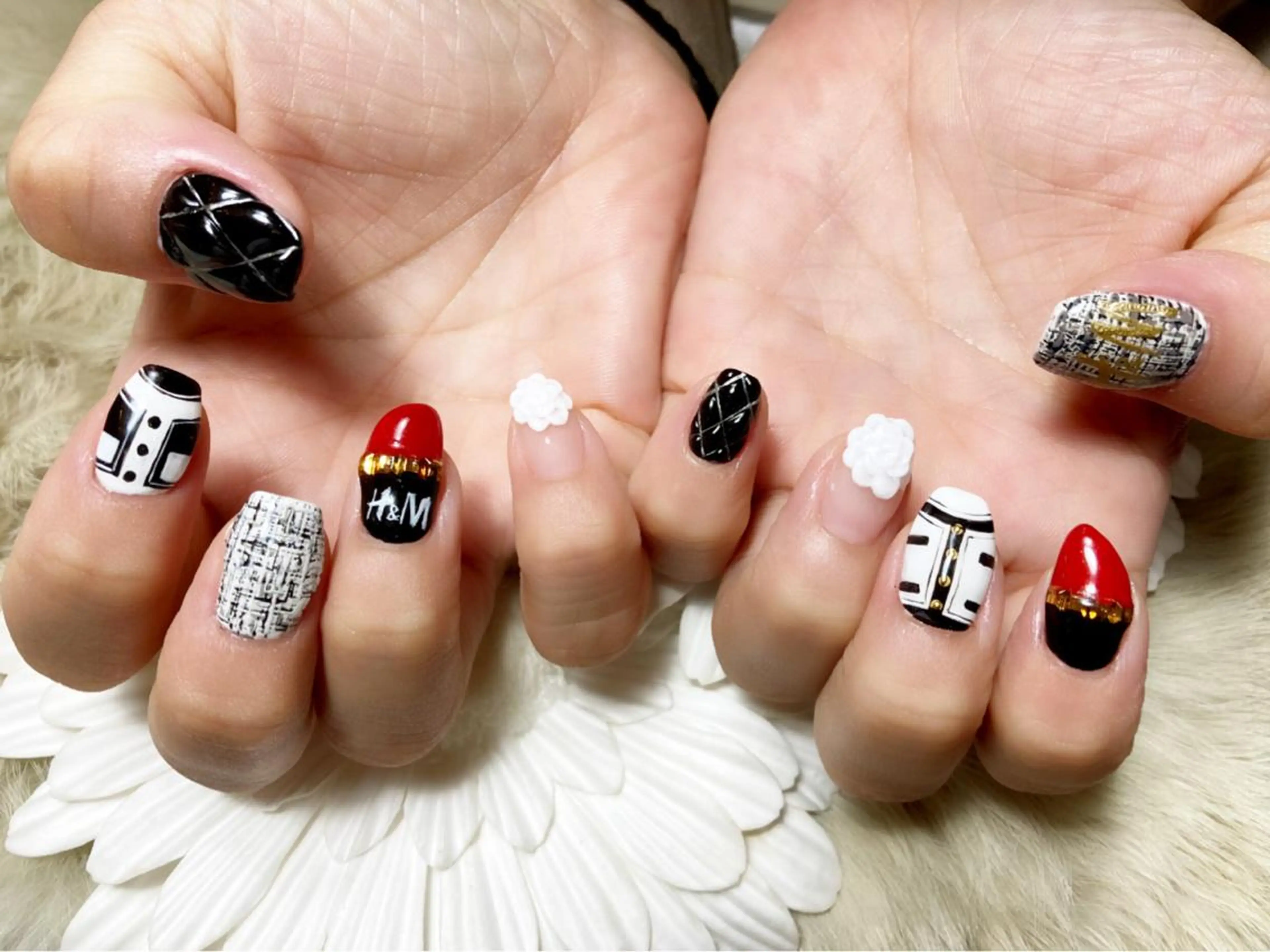 ネイル Yakko pas á pasのネイルデザイン