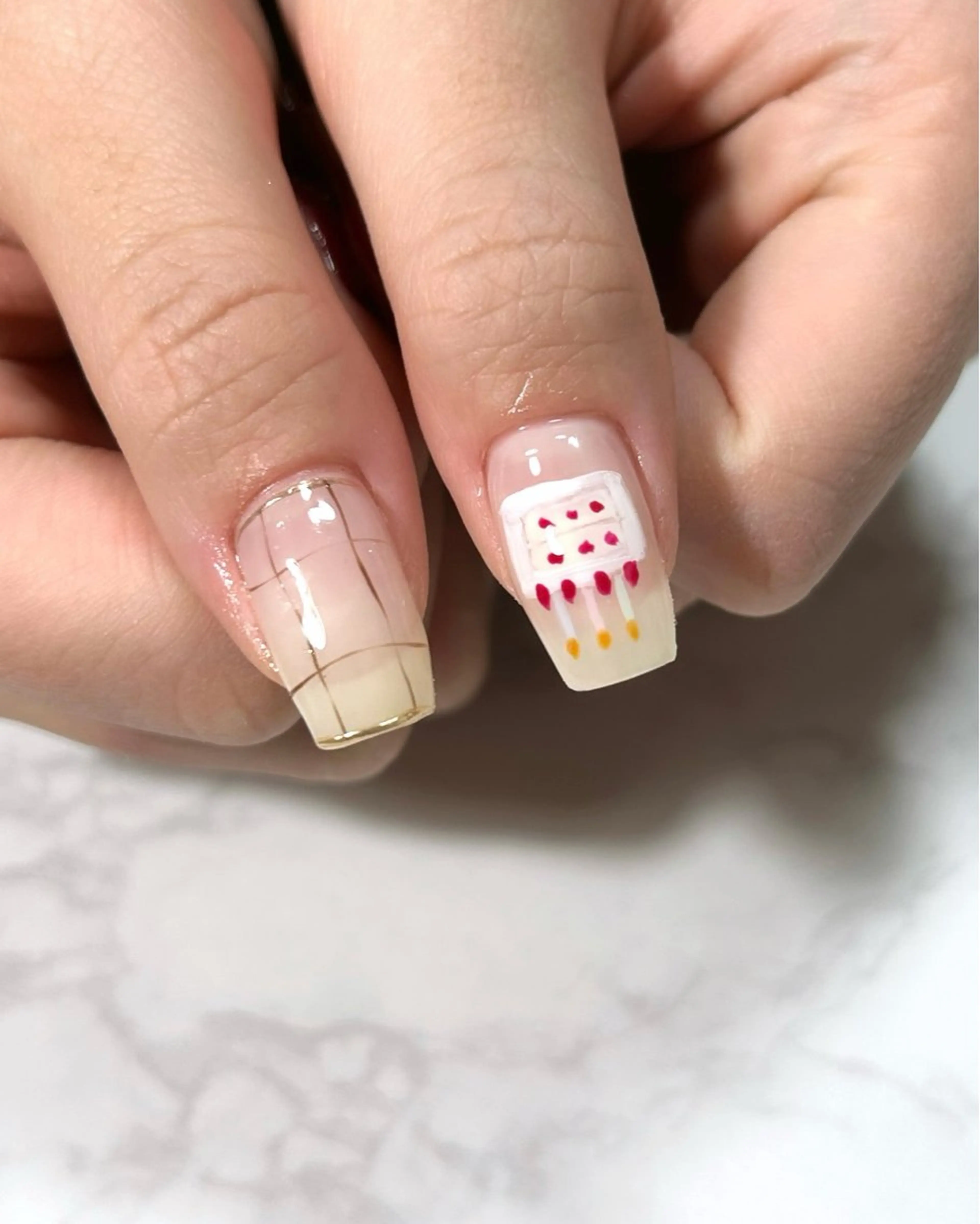 ネイル Allybell🫧 Ayakaのネイルデザイン