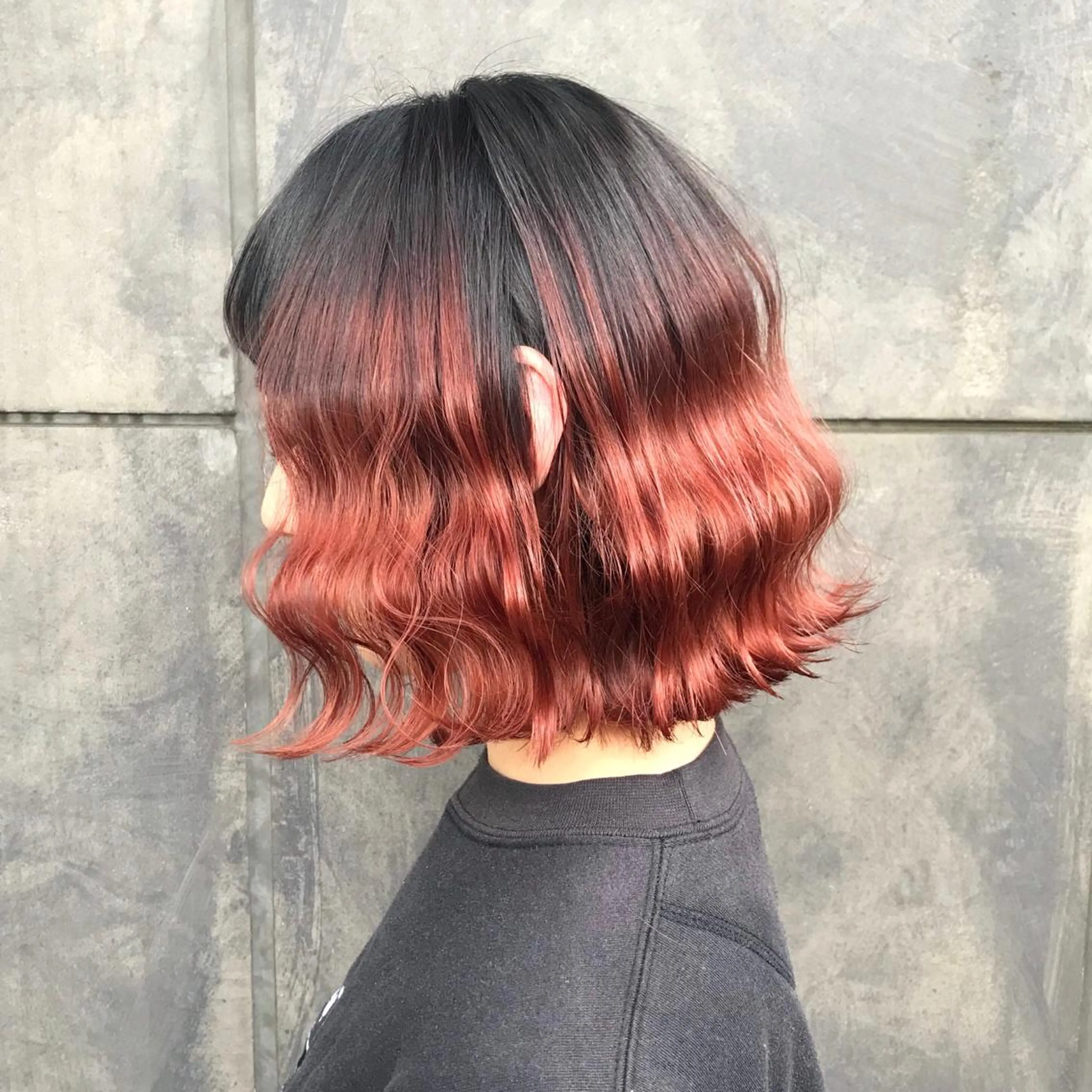 ショート カラー ブリーチ グラデーションカラー オレンジ タンバルモリ ムルギョル巻き K-POP好き美容師 🇰🇷Kai.Yのヘアスタイル