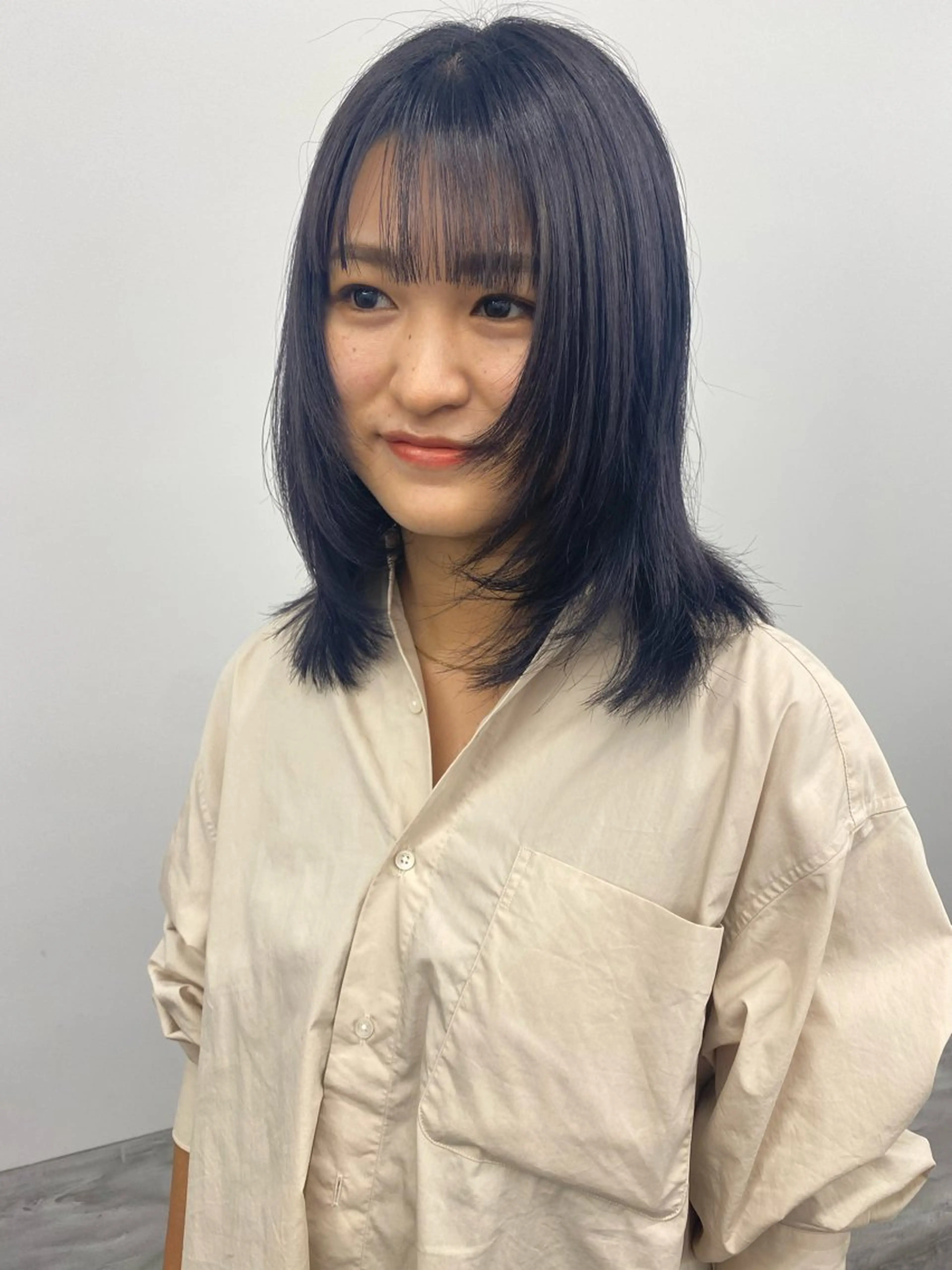 ミディアム カラー 寒河江 友花のヘアスタイル
