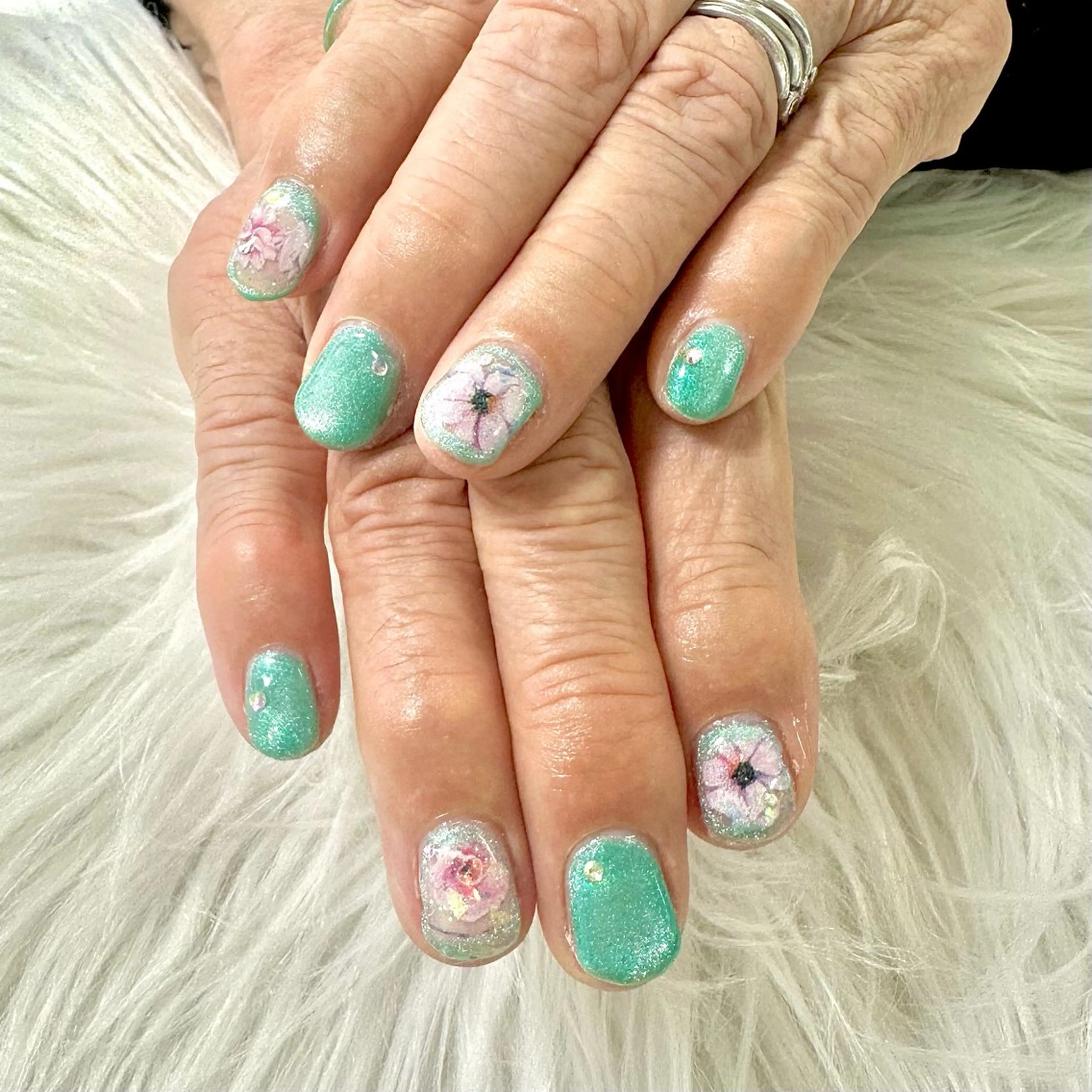 ネイル フラワーネイル ハンドネイル Heartnail Hino Reinaのネイルデザイン