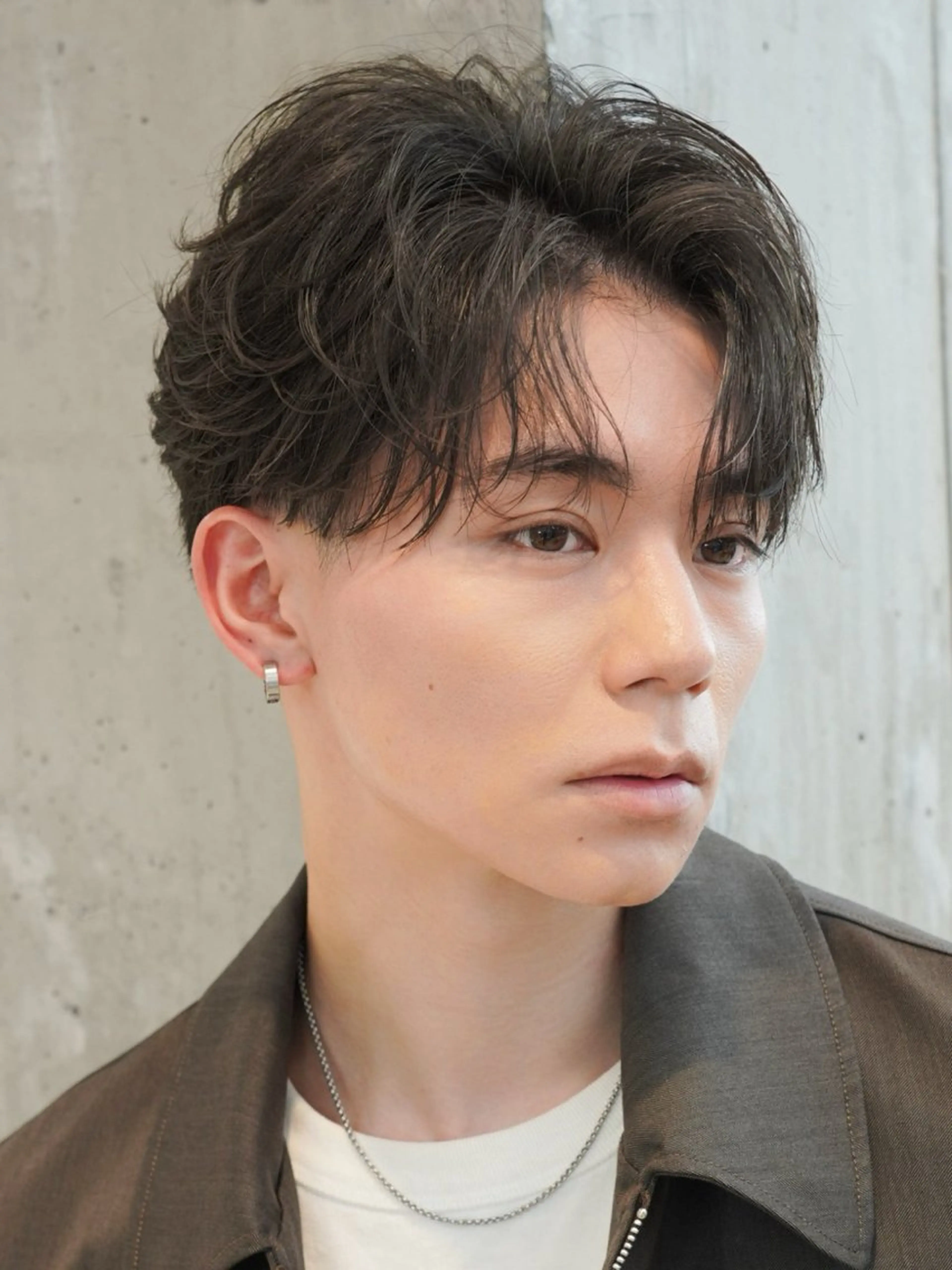 メンズ センターパート フェザーパーマ メンズパーマ 刈り上げ 原宿 無料カット fifth イノウエのヘアスタイル