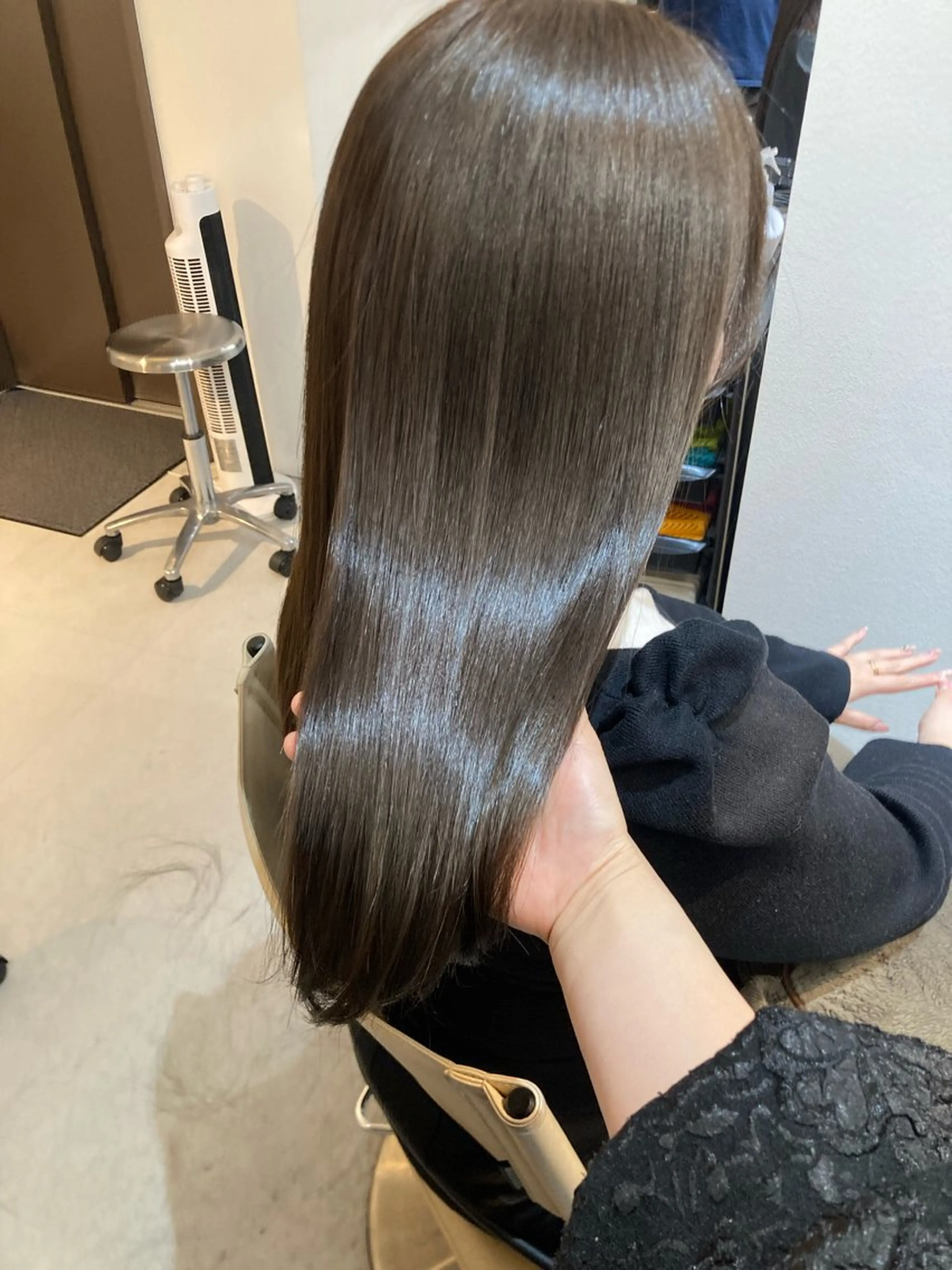 ミディアム カット ヘアカラー トリートメント ✨色持ちの良い艶 カラー✨蟹江真世のヘアスタイル