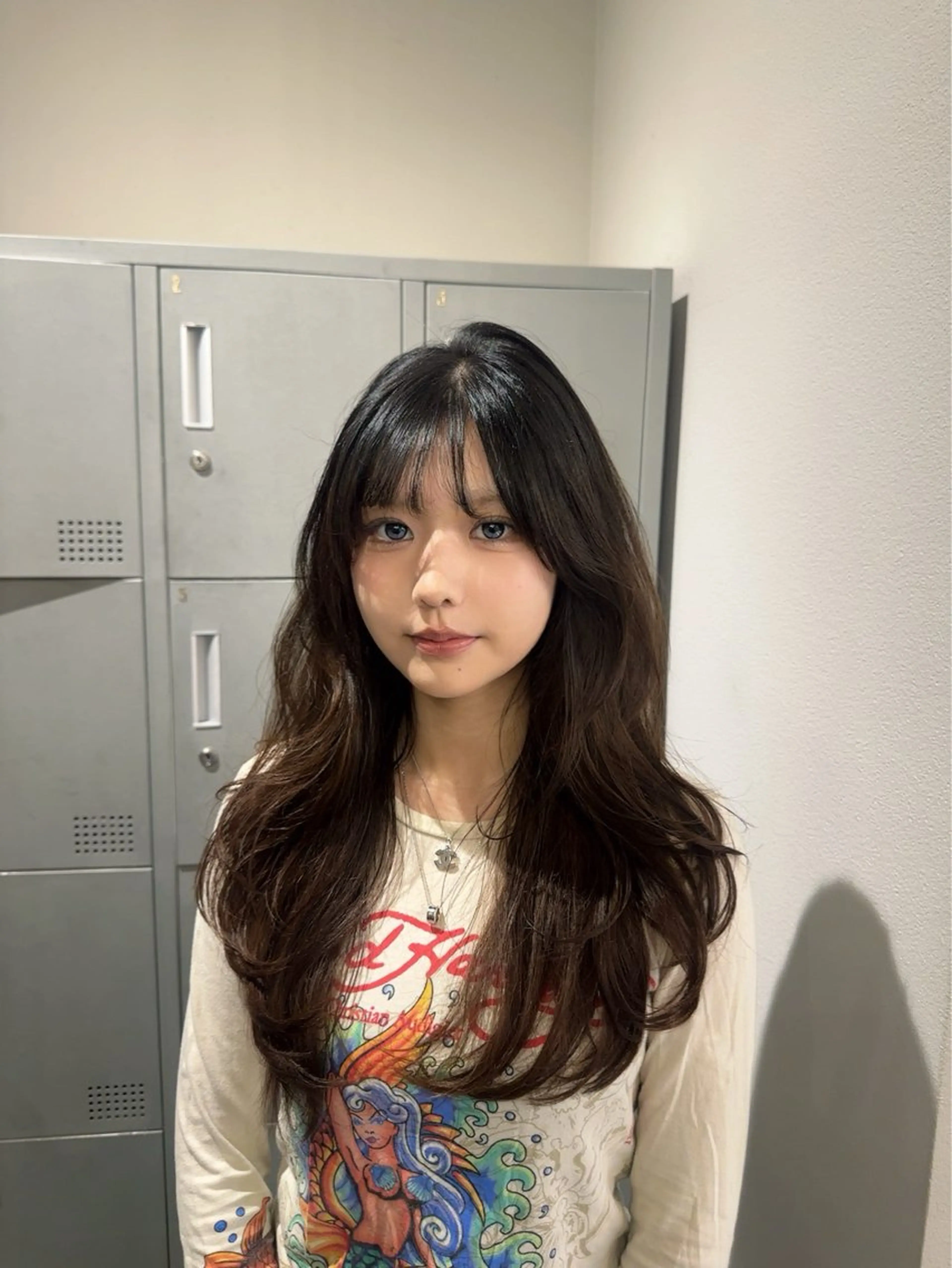 ロング カット 透け感オリーブ/レイ ヤーカット/KaHoのヘアスタイル