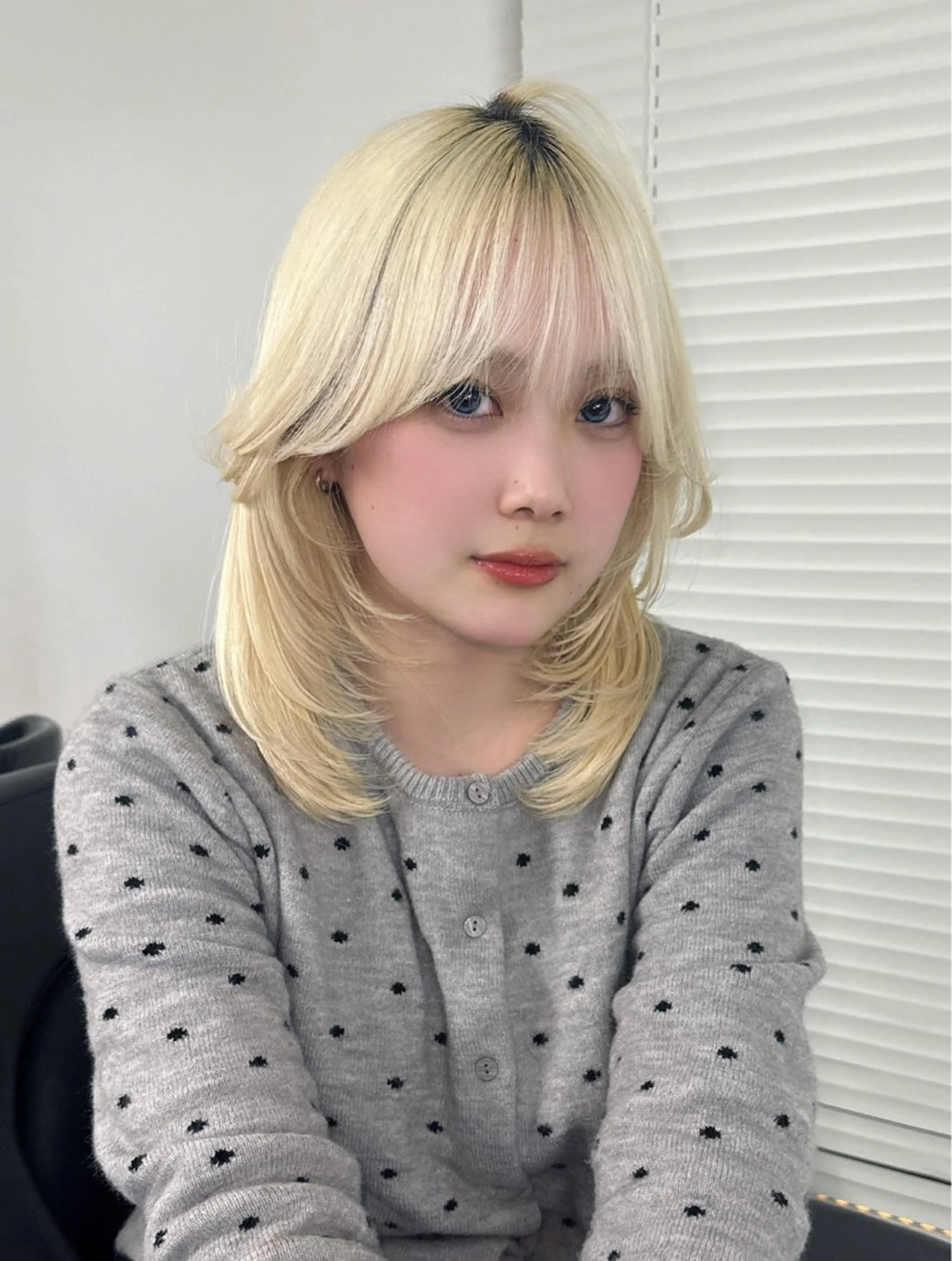 ロング カラー ヘアアレンジ カット ヘアカラー トリートメント 艶カラー/ハイトーン /レイヤーカットのヘアスタイル