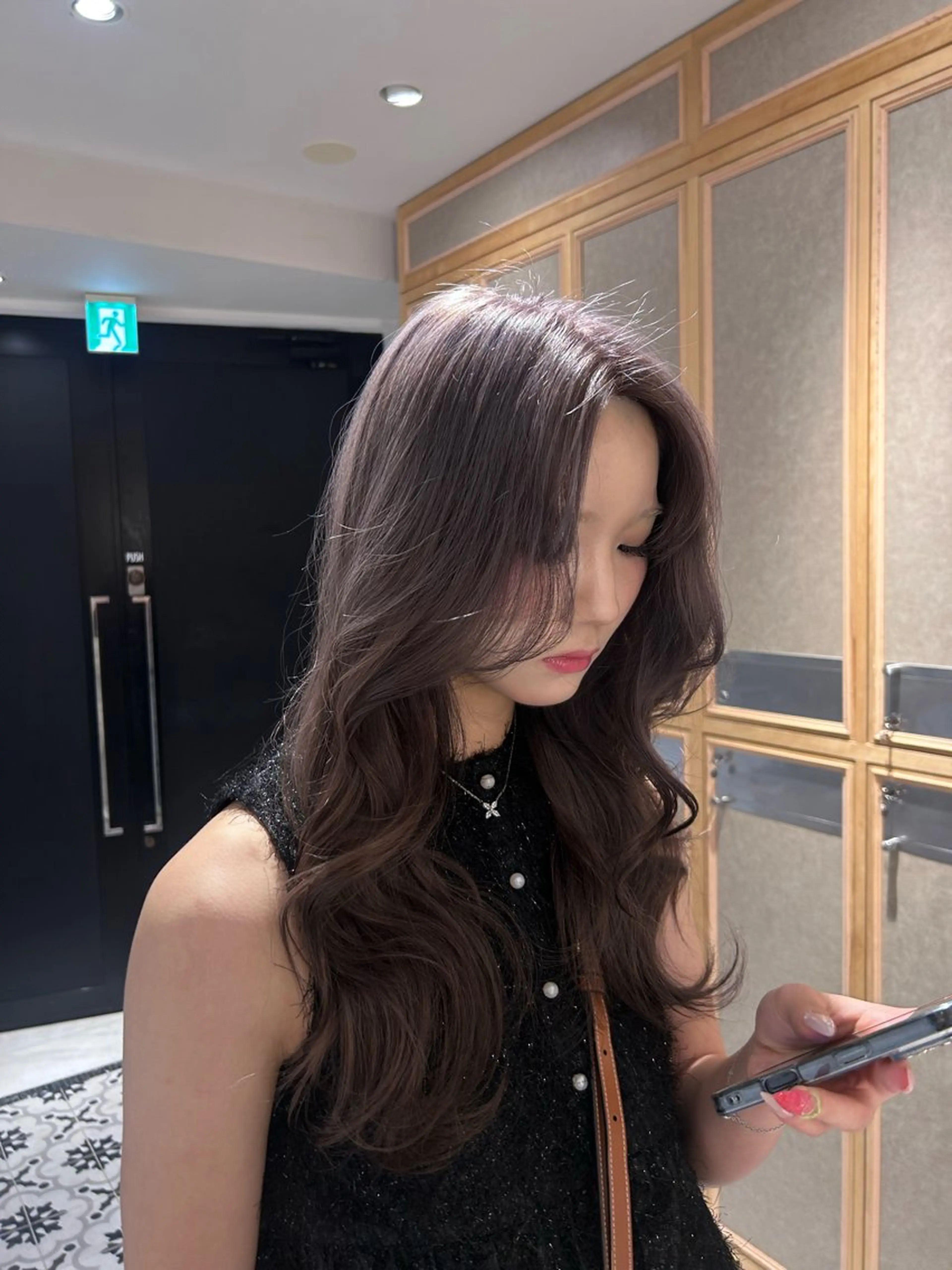 カラー ラベンダーカラー ヘアカラー トリートメント ヘッドスパ ヘアセット miko🪽地毛風/ ハイトーン/レイヤーのヘアスタイル