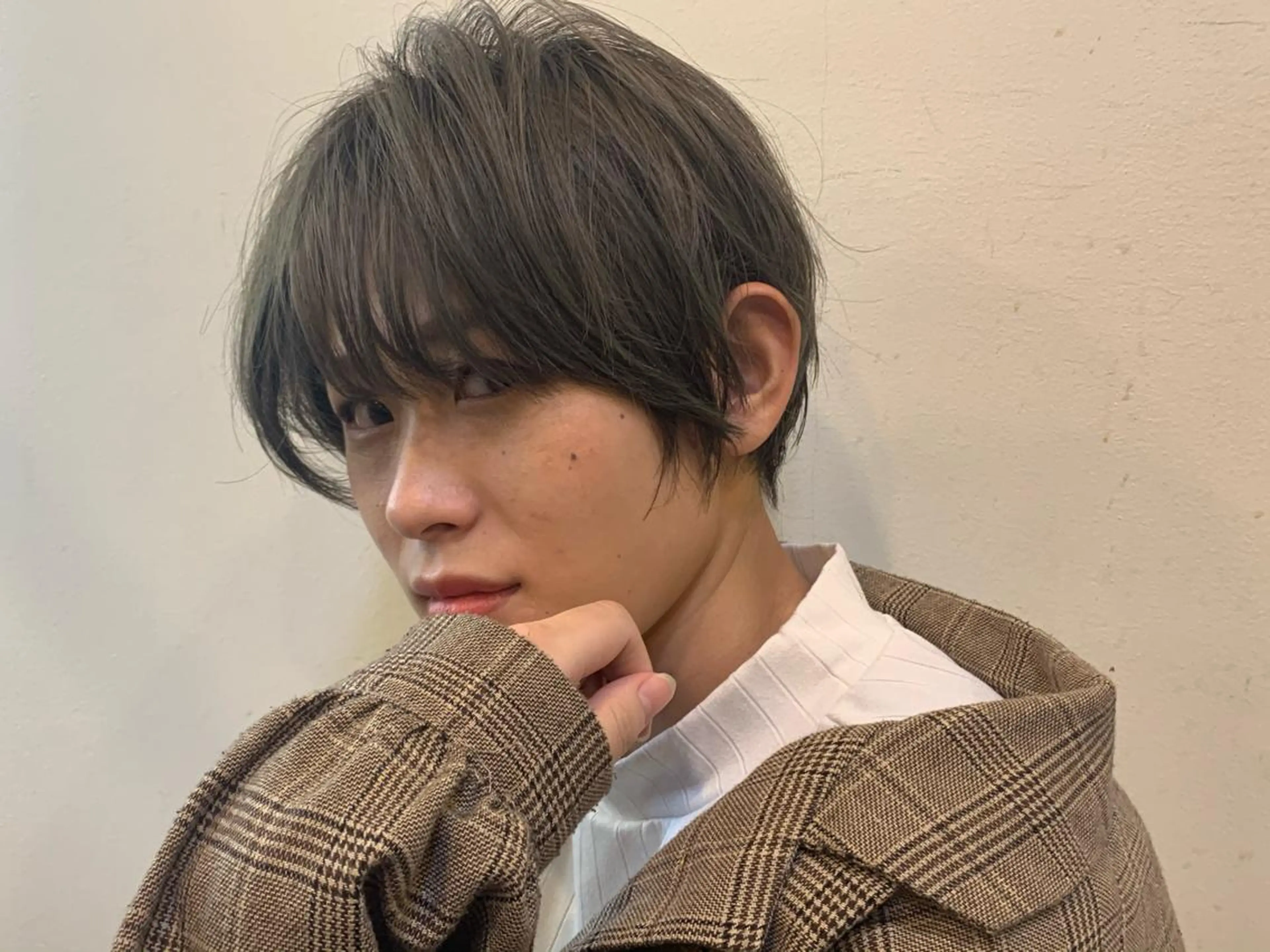 ショート カラー アッシュ ブリーチ ショートヘア 悠 亜のマツエク・マツパデザイン