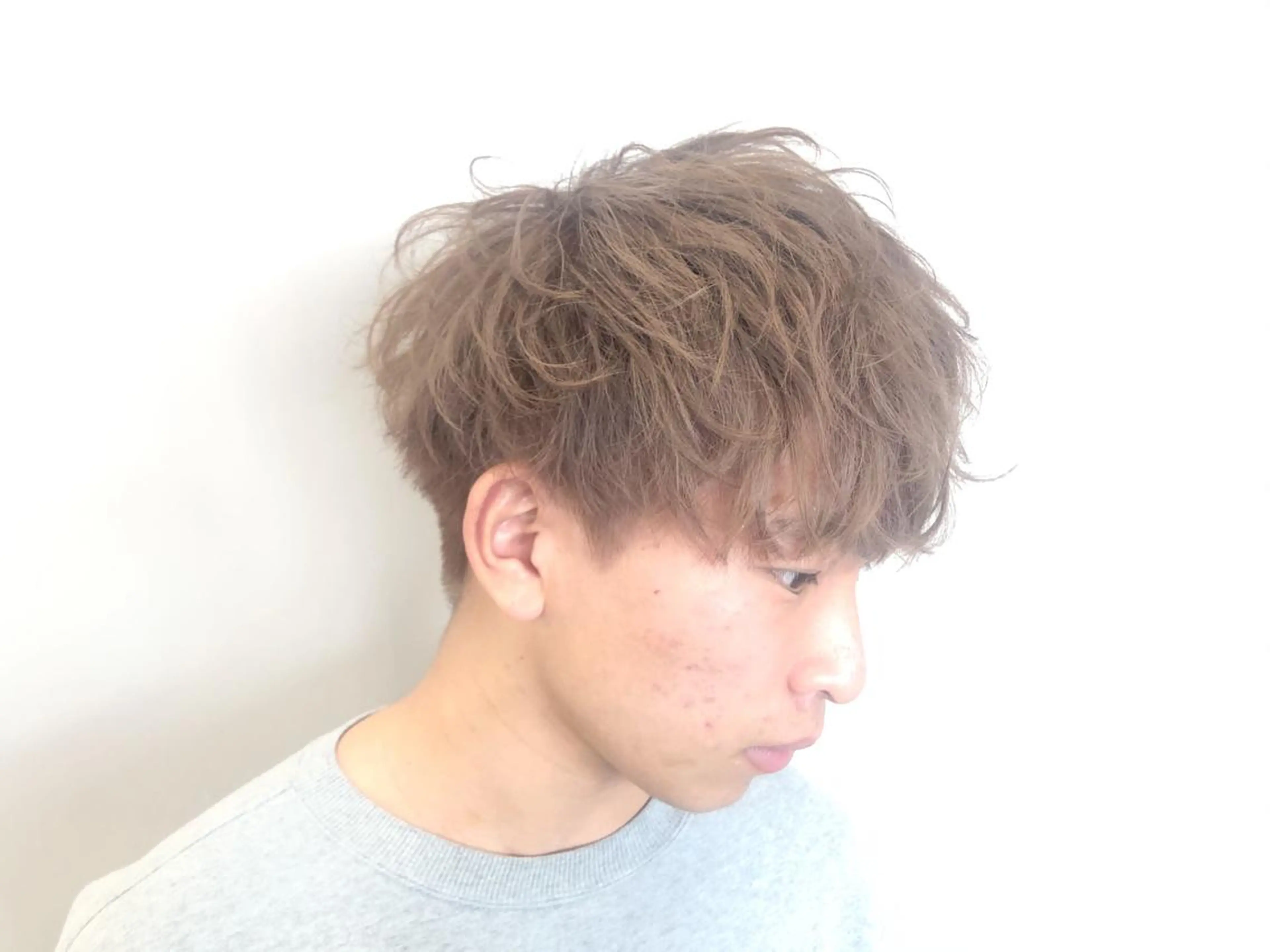 ショート カラー メンズ カット ヘアカラー トリートメント 関 京磨のヘアスタイル