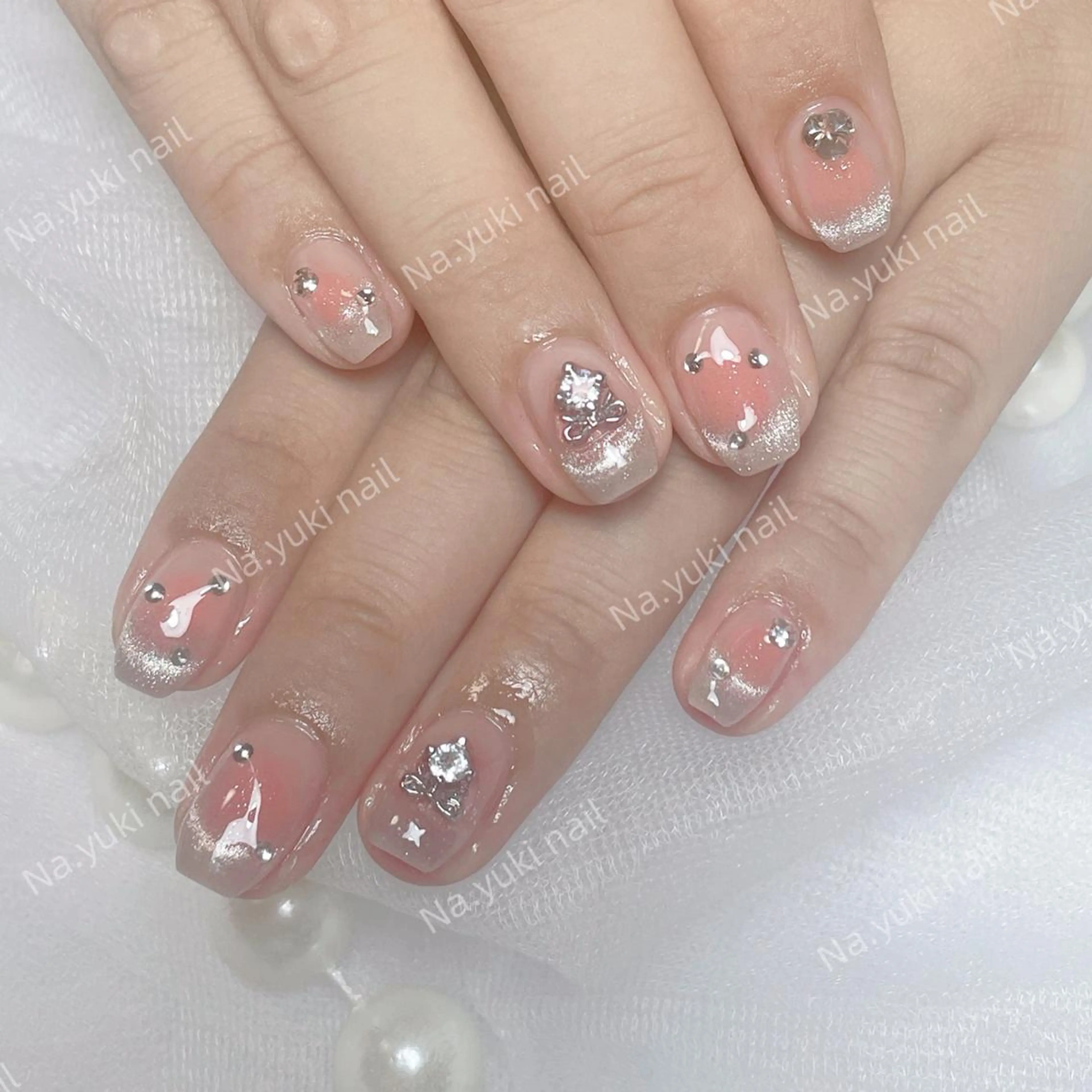 ネイル Queenie 🦋のネイルデザイン