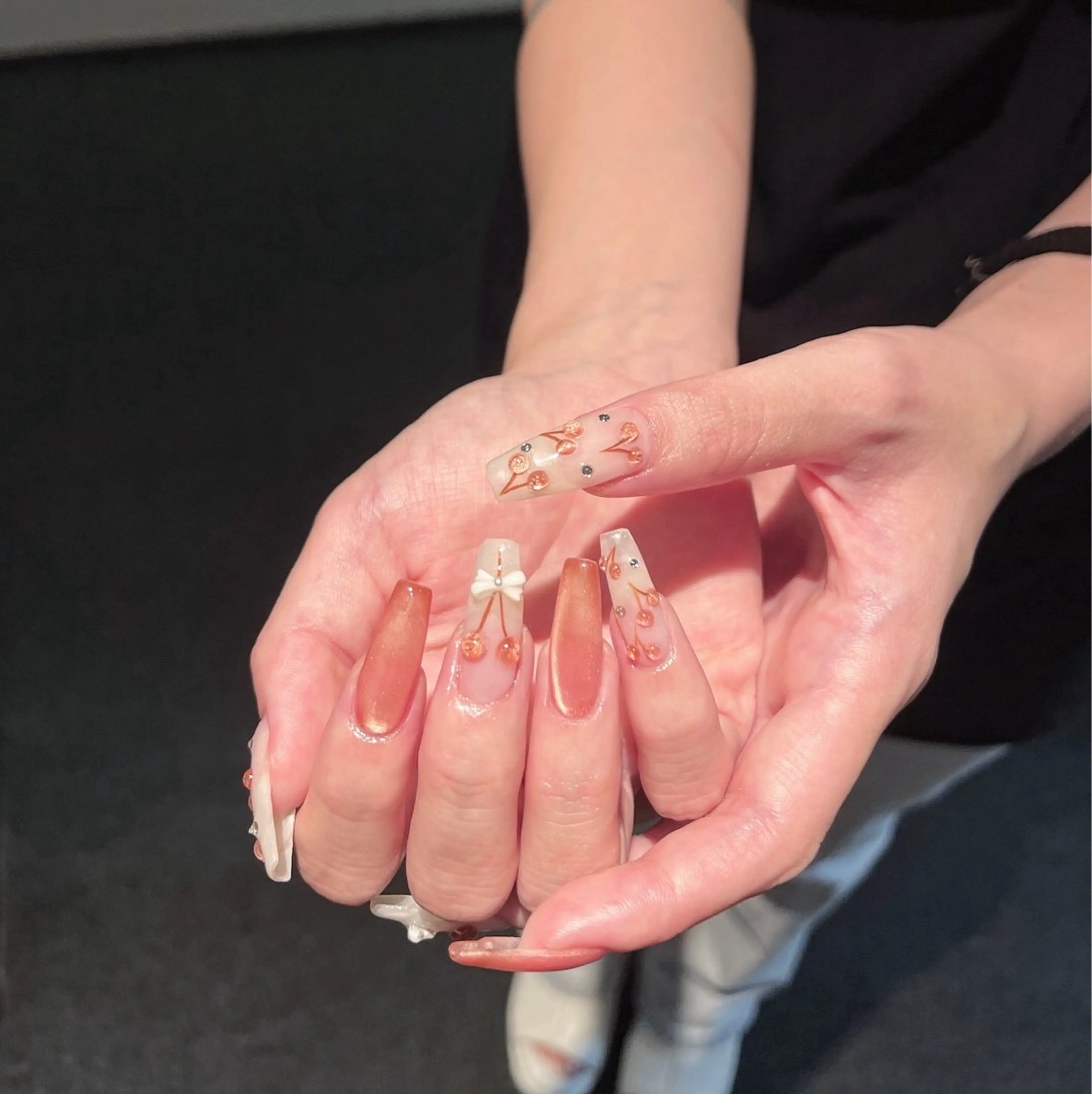 ネイル ジェルネイル マグネットネイル ニュアンスネイル ワンホンネイル ハンドネイル 波 なみのネイルデザイン