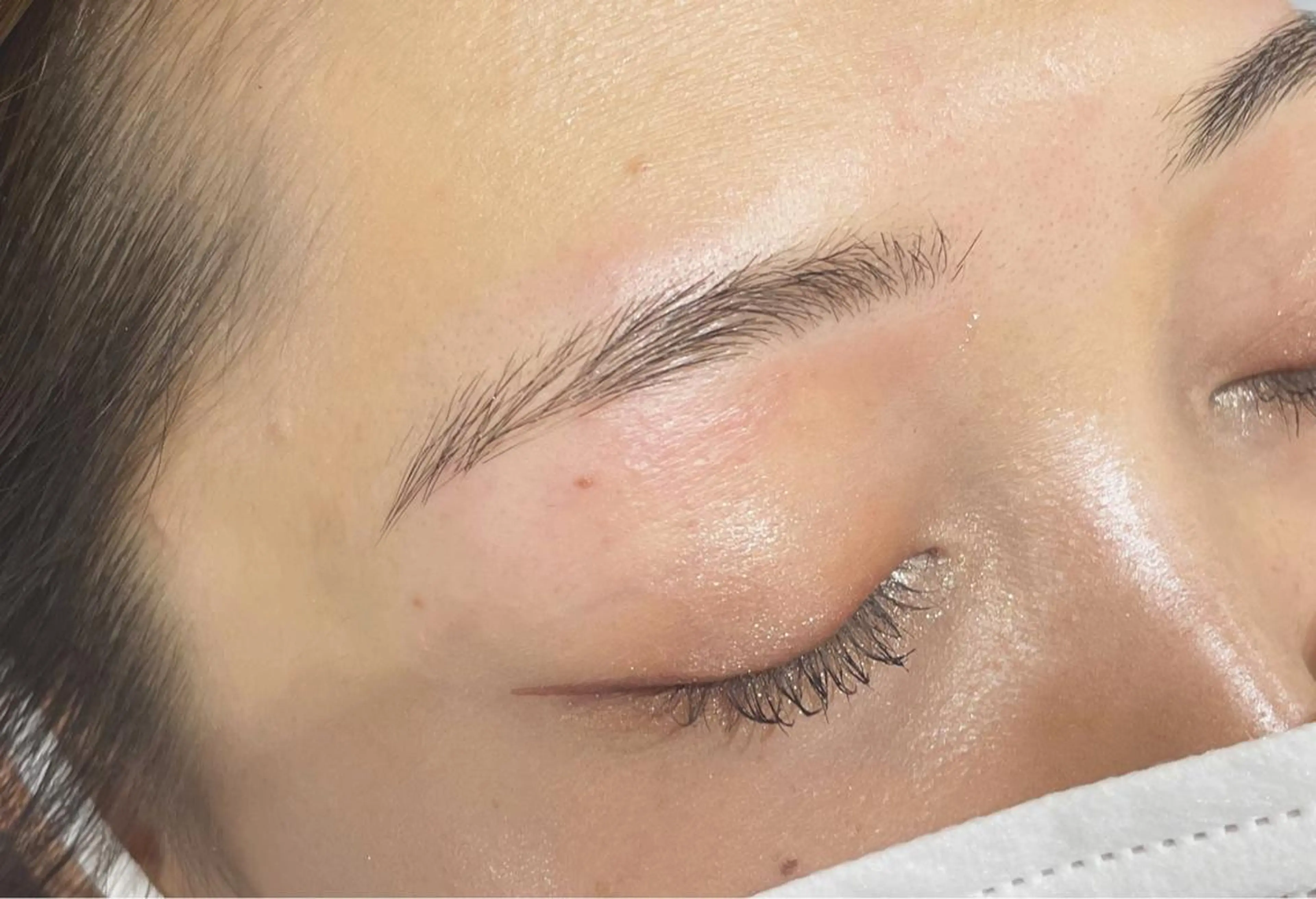 アイブロウ ワックス脱毛 眉カット その他(アイブロウ) une FEMINの眉毛・アイブロウイメージ