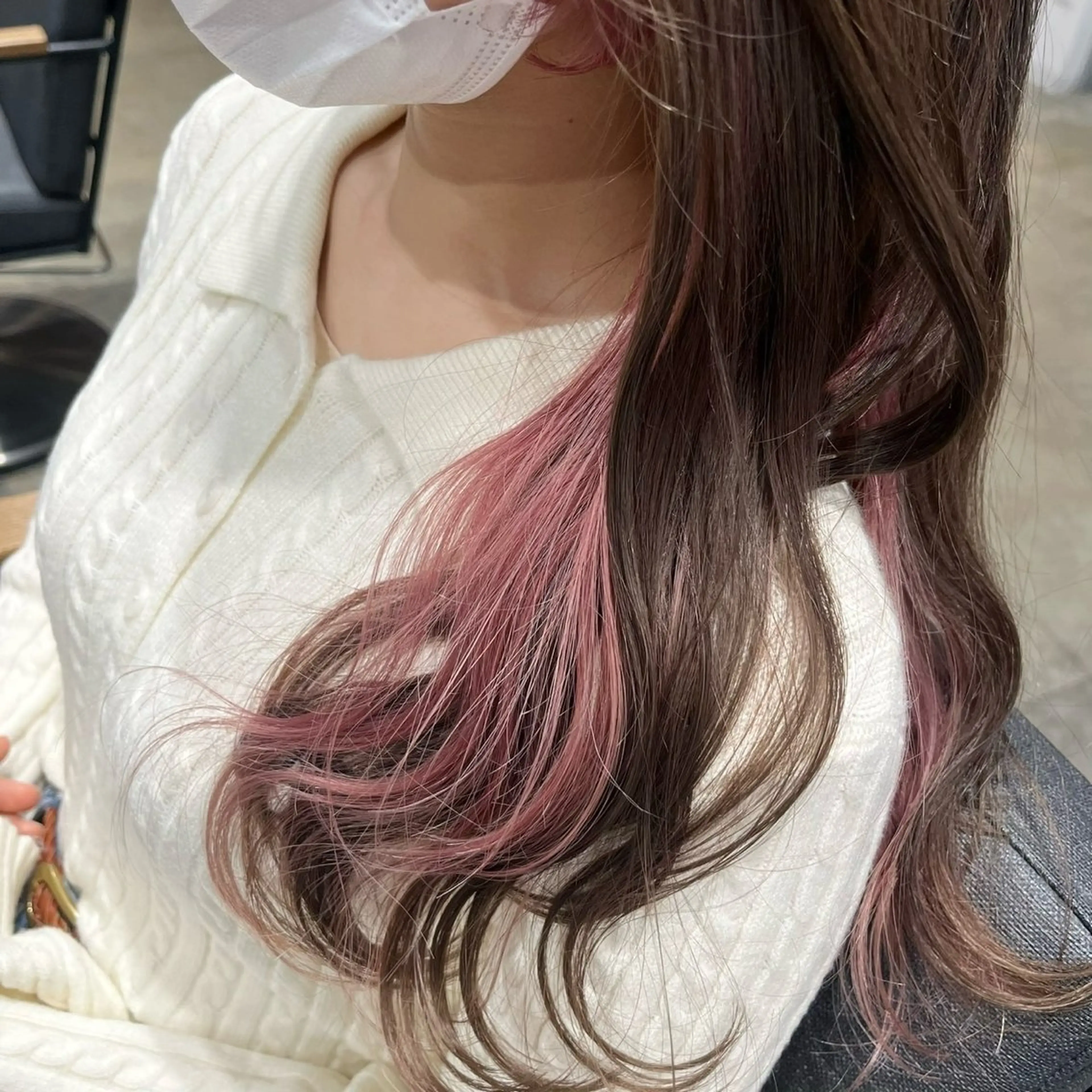 ロング カラー ベージュカラー イヤリングカラー ピンクカラー ピンクベージュ ヘアカラー 艶カラー🥣ショート /レイヤー/小由葵のヘアスタイル