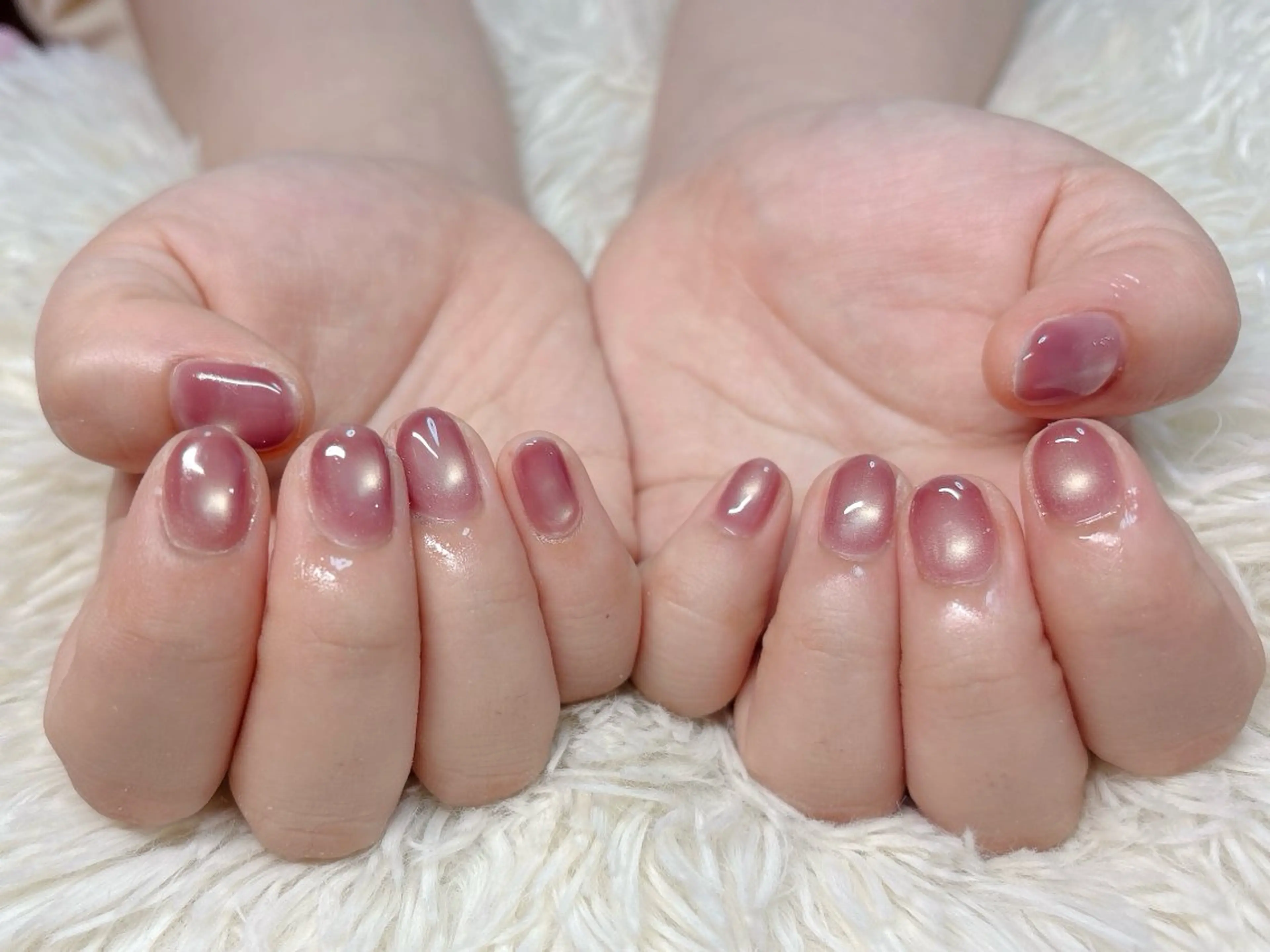 ネイル ハンドネイル パッチリオメメ Lianaのネイルデザイン