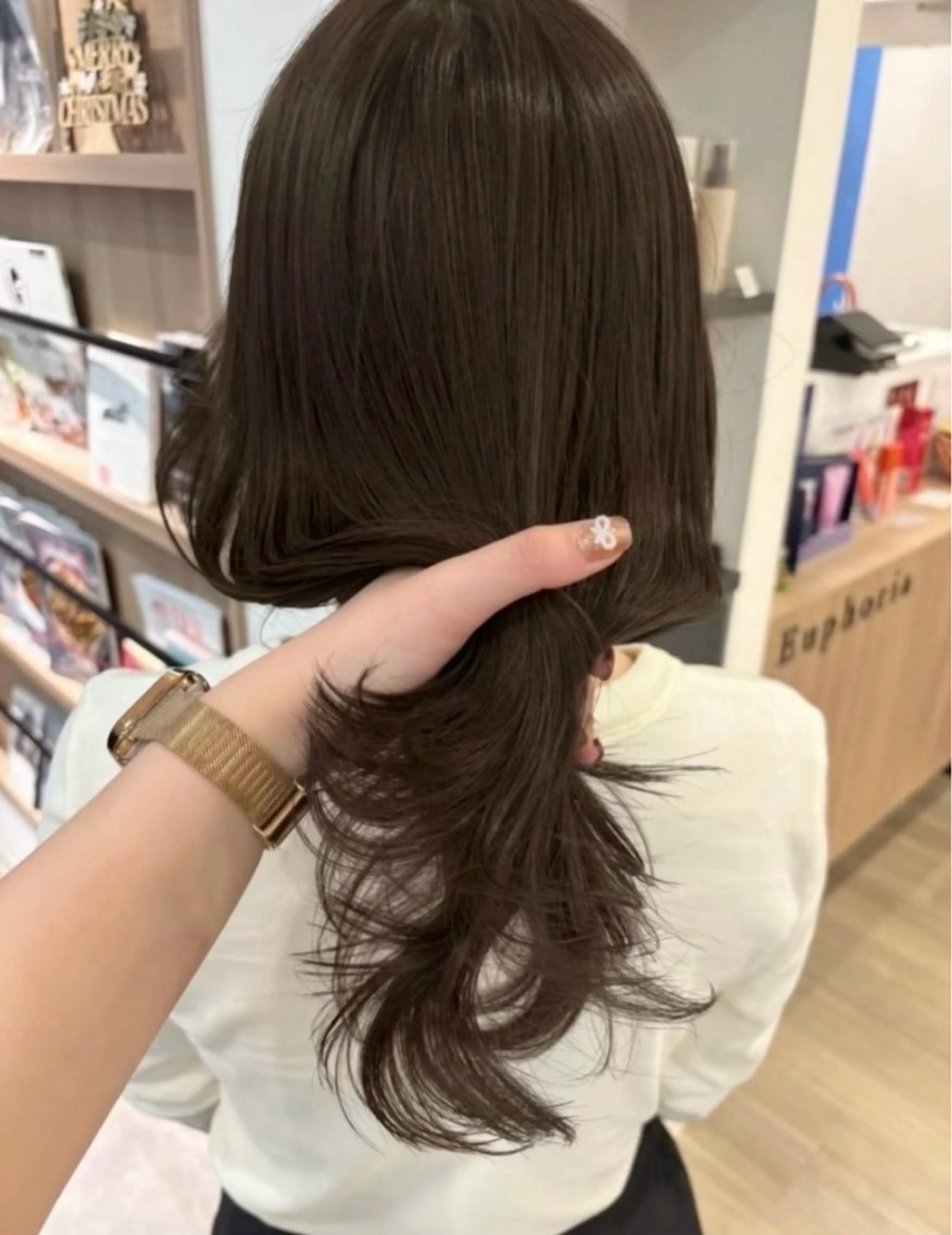 ミディアム 髪質改善 ヘアカラー トリートメント モテ髪🫧赤み消し カラー表参道きょうこのヘアスタイル