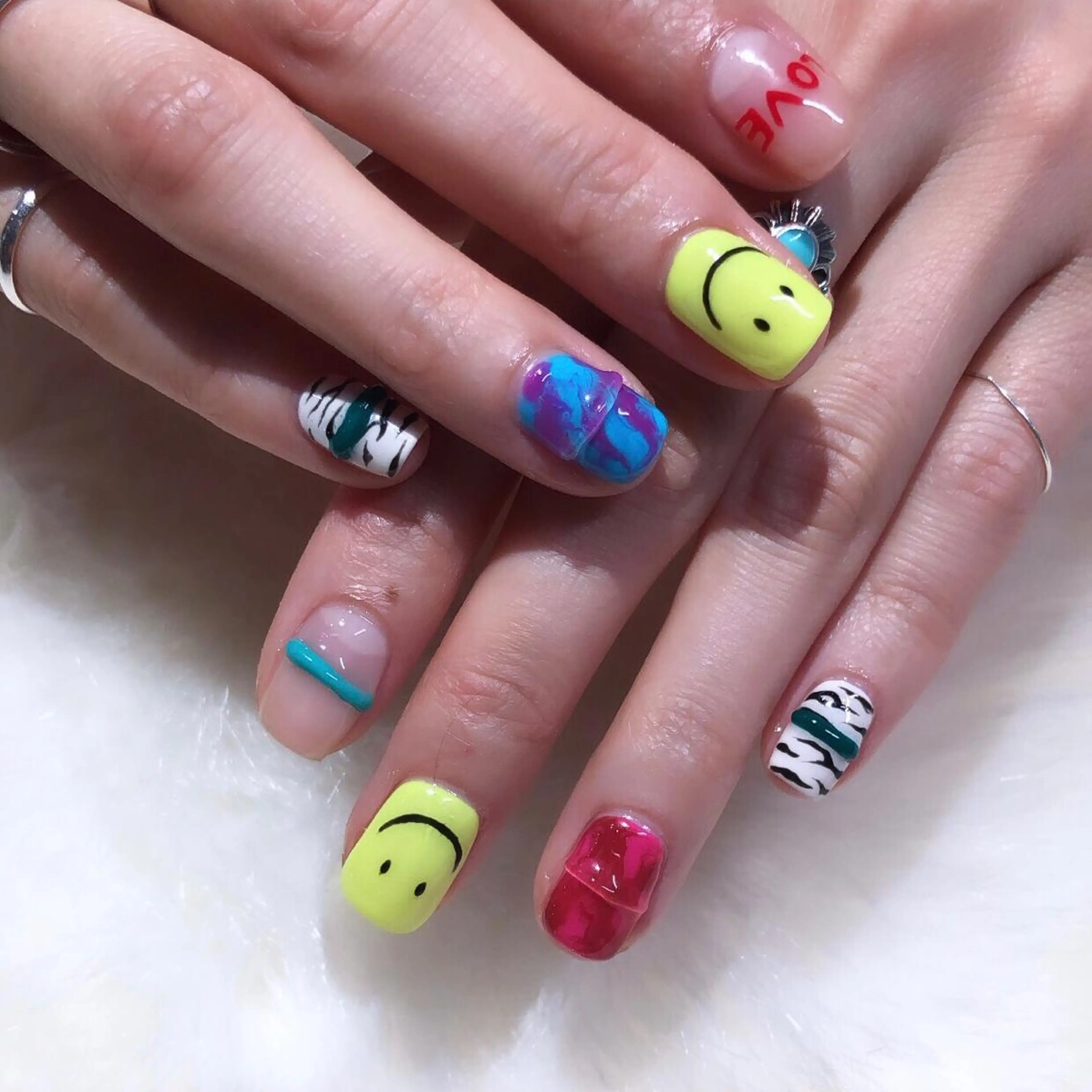 ネイル ハンドネイル フットネイル ハンドケア Miyagi Asamiのネイルデザイン